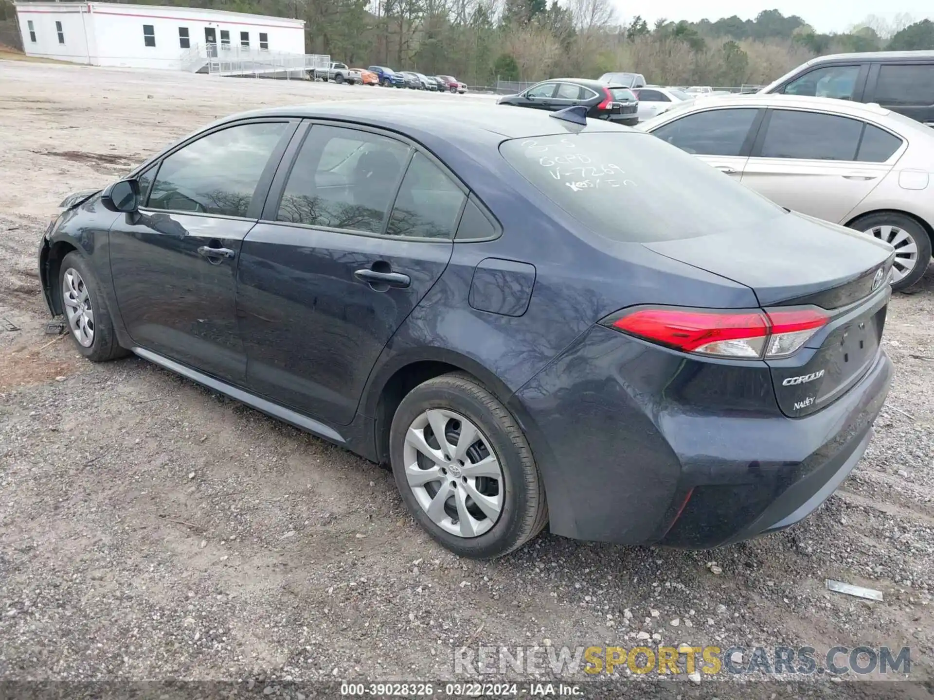 3 Photograph of a damaged car 5YFEPMAE5NP317269 TOYOTA COROLLA 2022