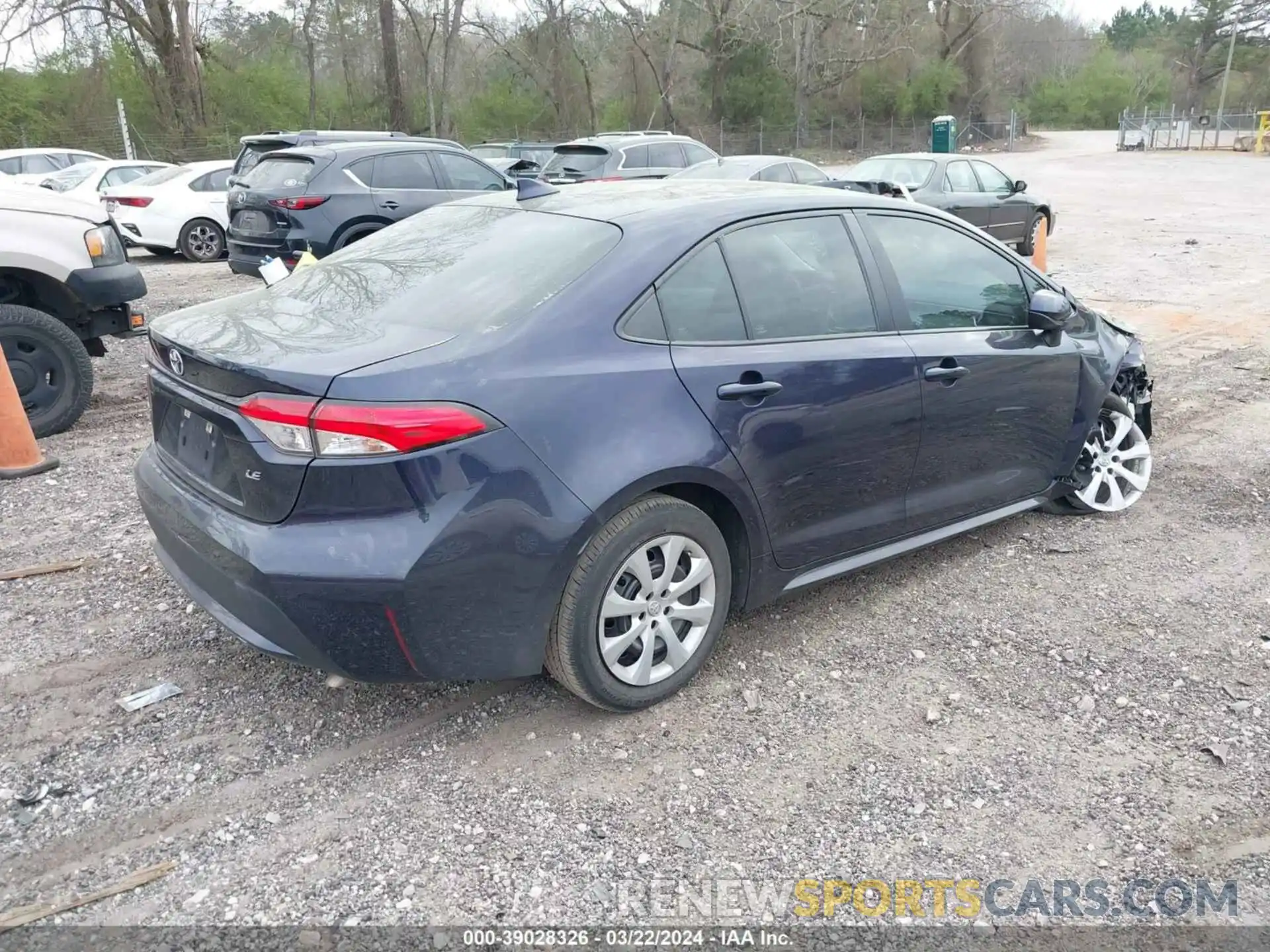 4 Photograph of a damaged car 5YFEPMAE5NP317269 TOYOTA COROLLA 2022