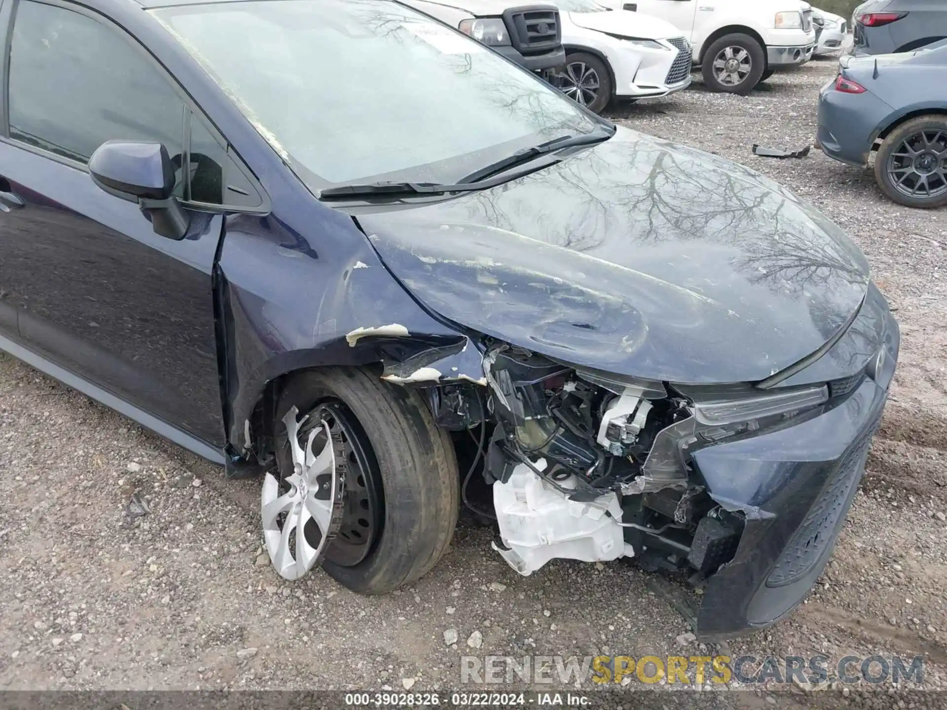 6 Photograph of a damaged car 5YFEPMAE5NP317269 TOYOTA COROLLA 2022