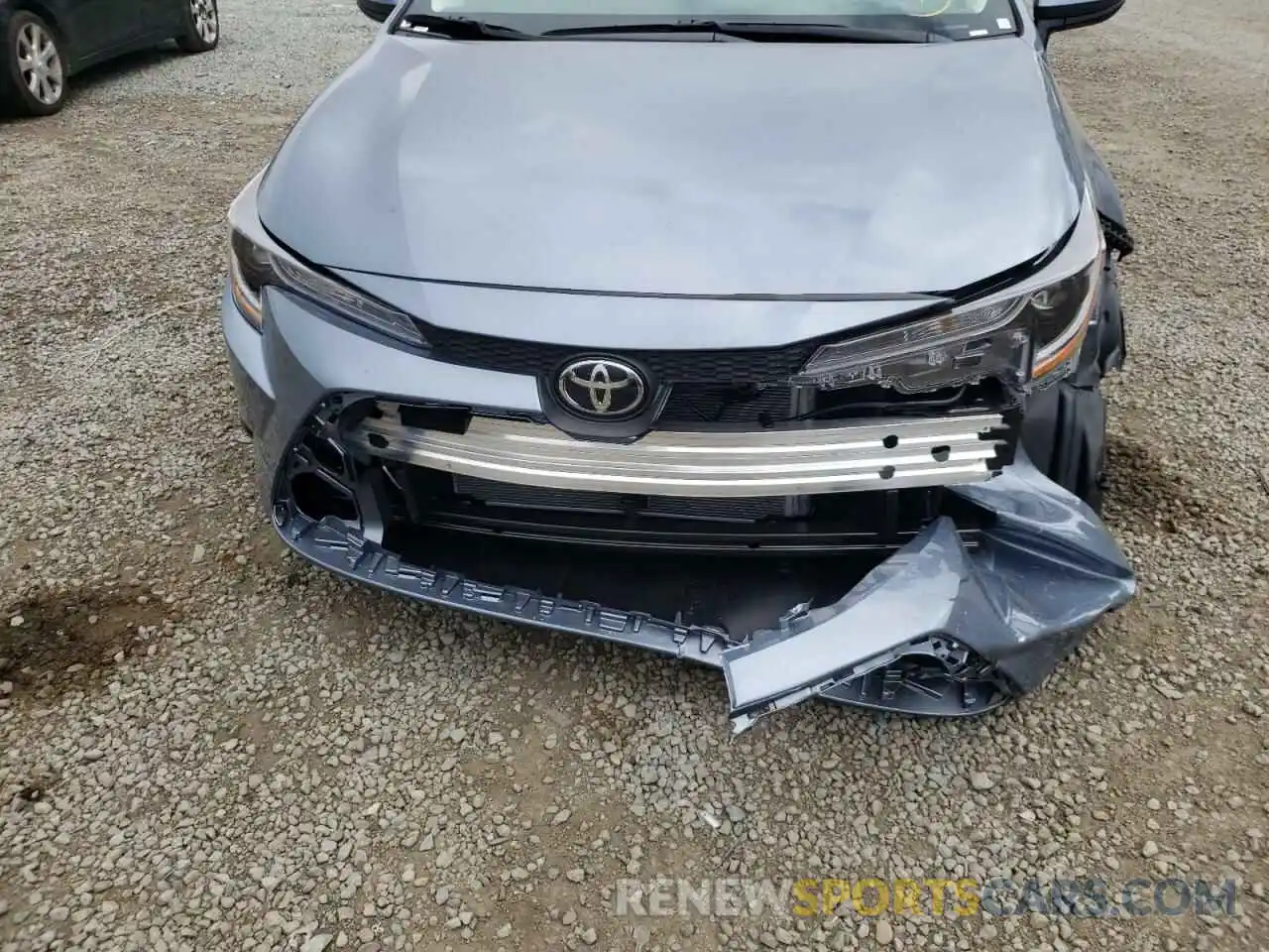 9 Photograph of a damaged car 5YFEPMAE5NP329406 TOYOTA COROLLA 2022