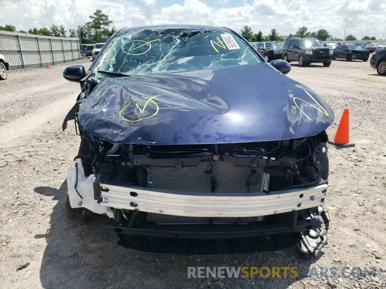 9 Photograph of a damaged car 5YFEPMAE5NP336372 TOYOTA COROLLA 2022