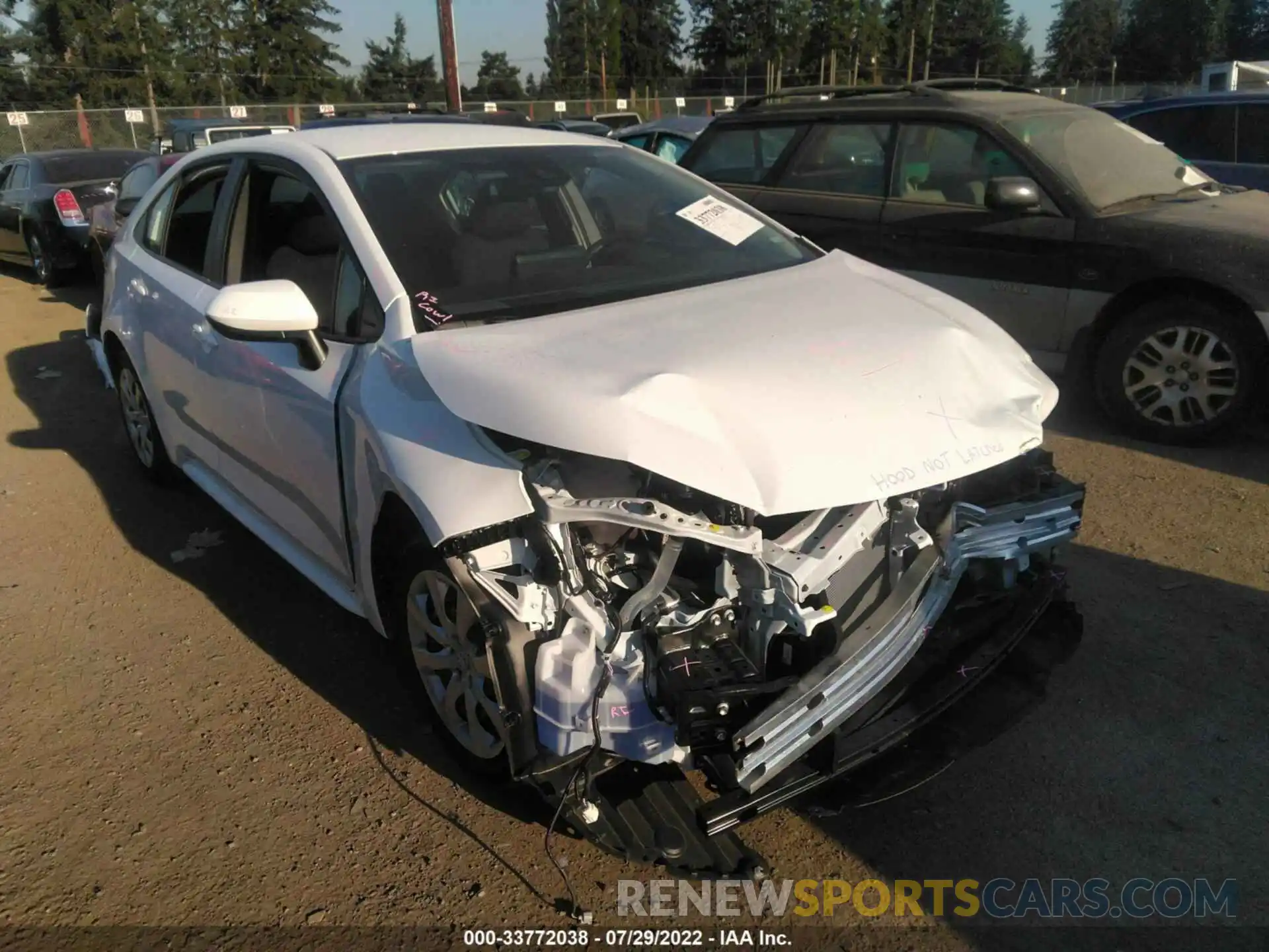 1 Photograph of a damaged car 5YFEPMAE5NP342043 TOYOTA COROLLA 2022