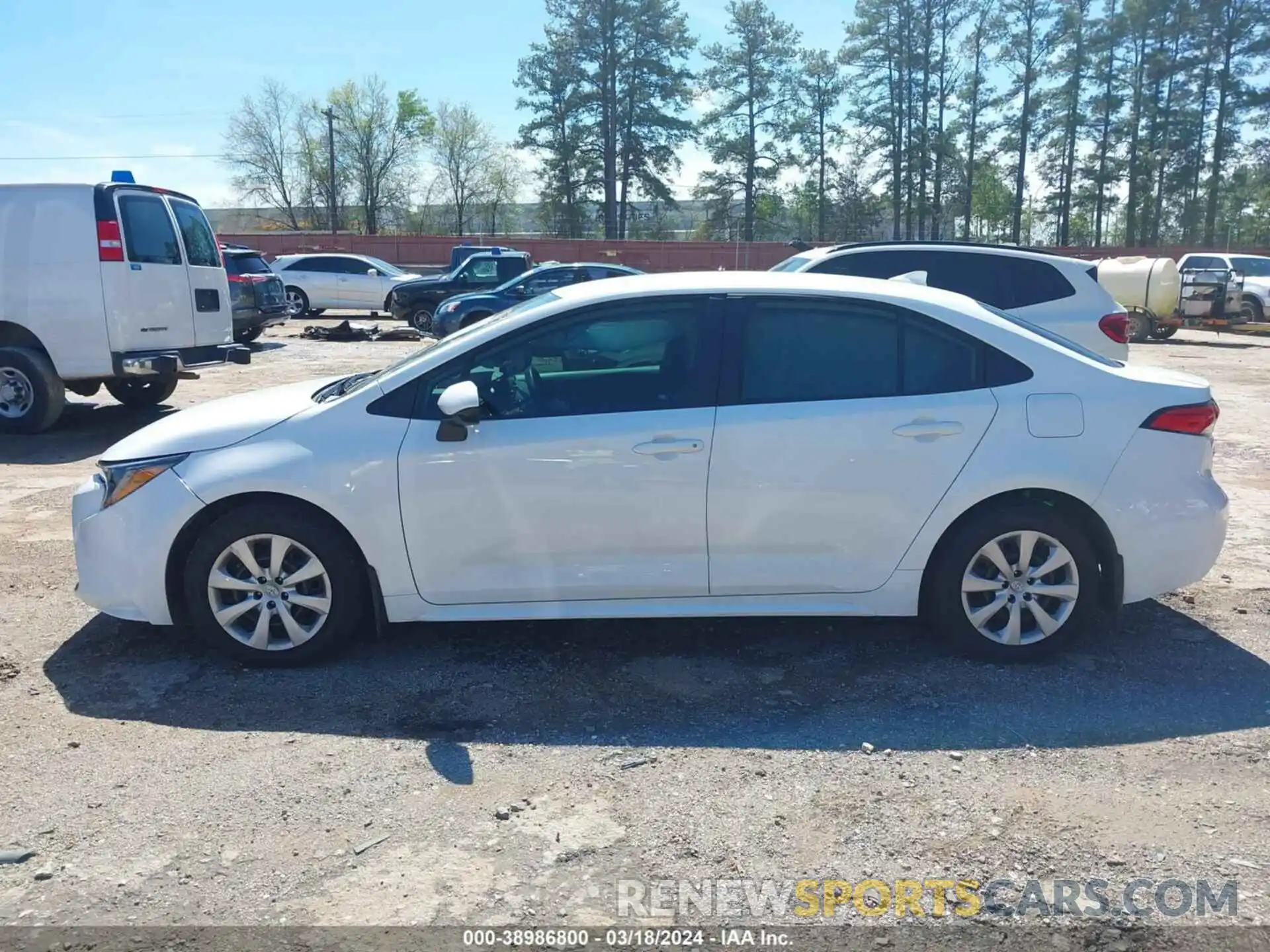 14 Photograph of a damaged car 5YFEPMAE5NP348652 TOYOTA COROLLA 2022