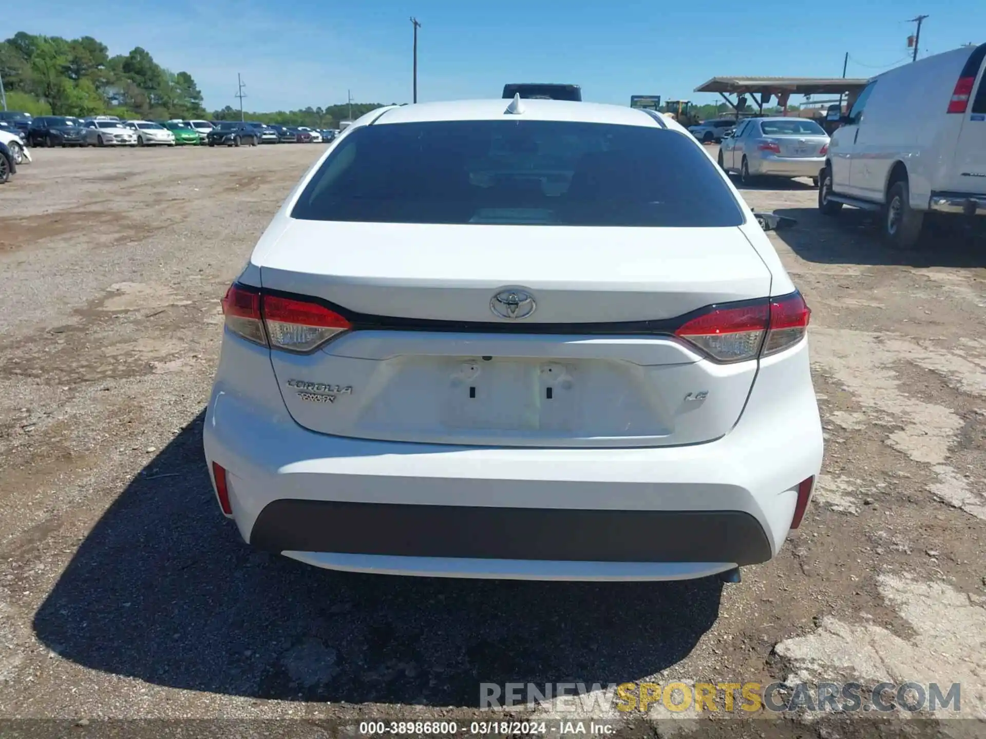 16 Photograph of a damaged car 5YFEPMAE5NP348652 TOYOTA COROLLA 2022