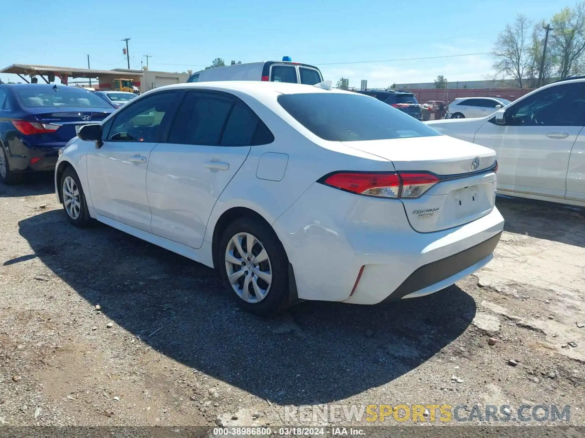 3 Photograph of a damaged car 5YFEPMAE5NP348652 TOYOTA COROLLA 2022