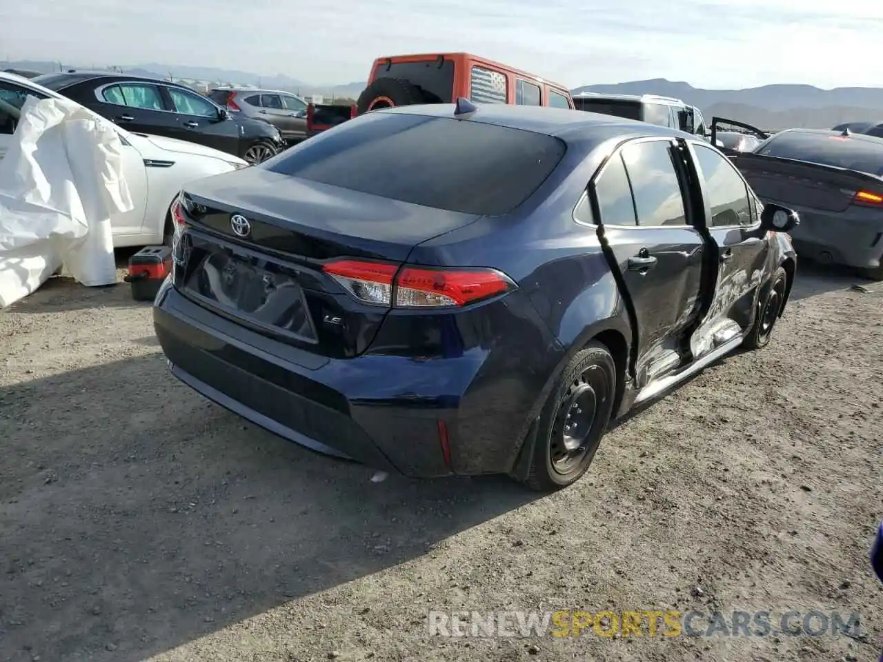 3 Photograph of a damaged car 5YFEPMAE5NP358050 TOYOTA COROLLA 2022