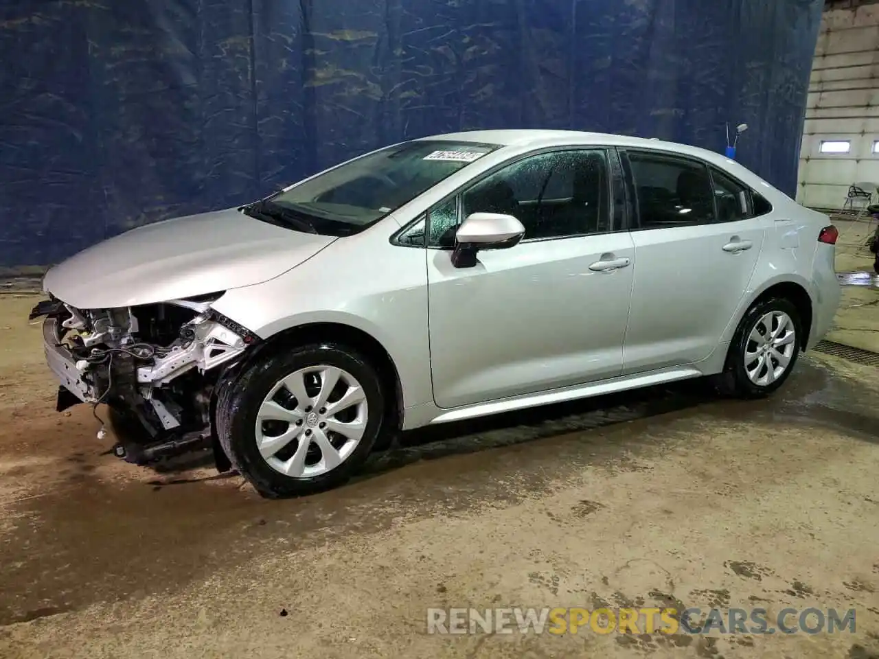 1 Photograph of a damaged car 5YFEPMAE5NP369212 TOYOTA COROLLA 2022