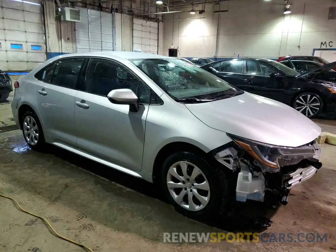 4 Photograph of a damaged car 5YFEPMAE5NP369212 TOYOTA COROLLA 2022