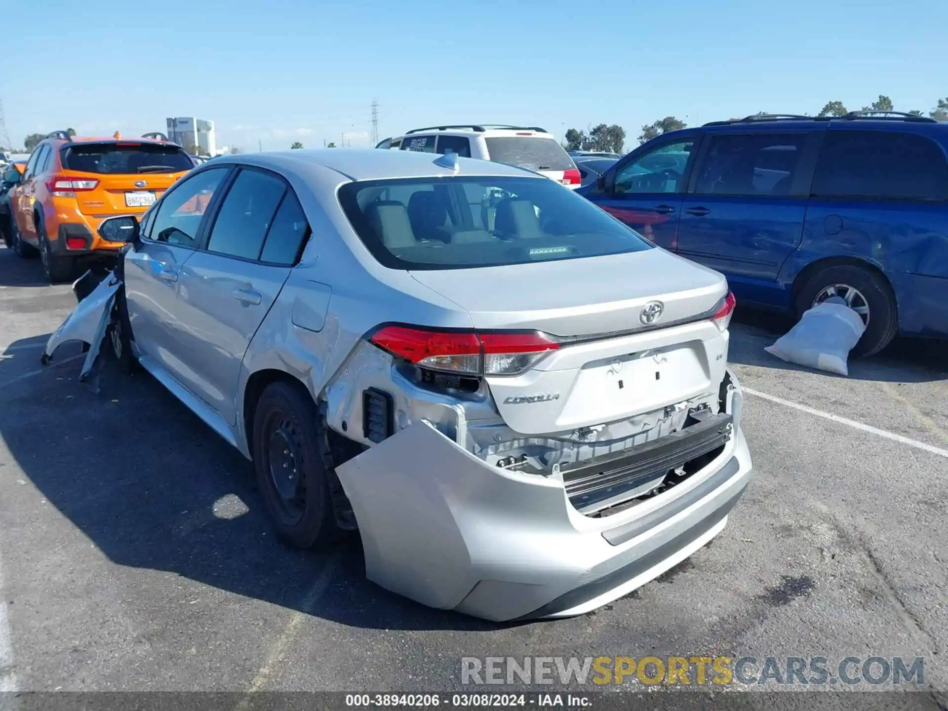 2 Photograph of a damaged car 5YFEPMAE5NP387967 TOYOTA COROLLA 2022