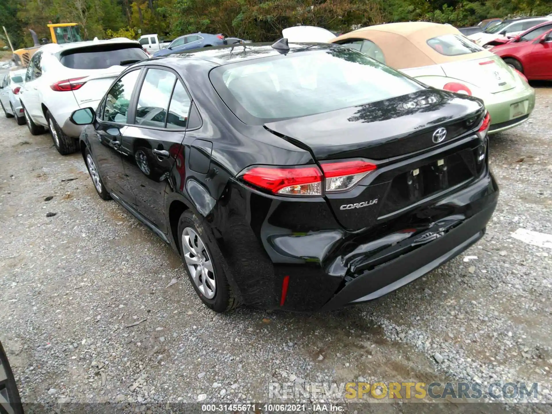 3 Photograph of a damaged car 5YFEPMAE6NP272942 TOYOTA COROLLA 2022