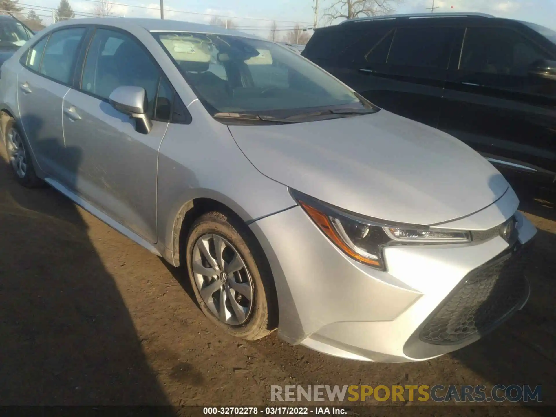 1 Photograph of a damaged car 5YFEPMAE6NP273329 TOYOTA COROLLA 2022