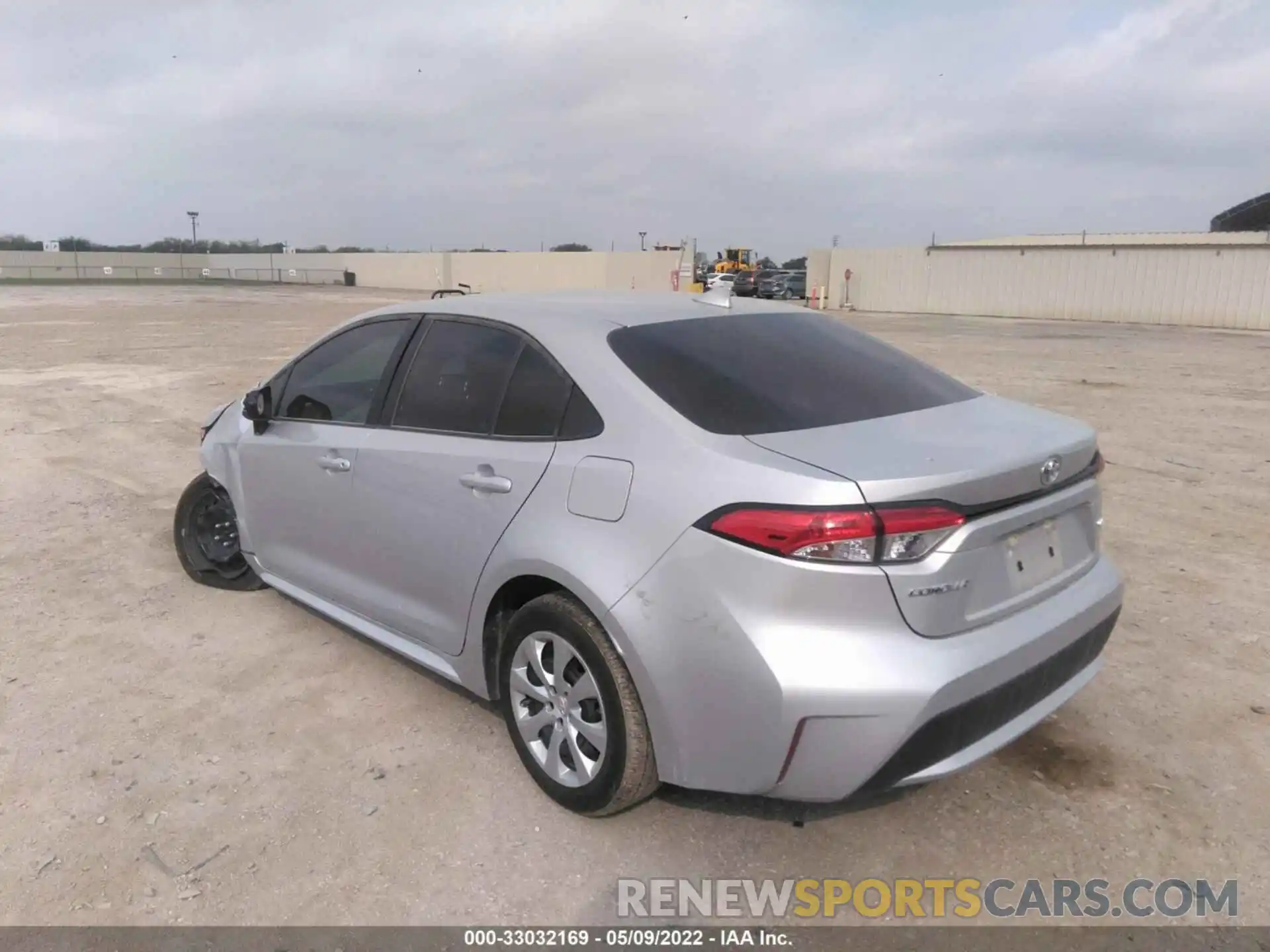 3 Photograph of a damaged car 5YFEPMAE6NP273833 TOYOTA COROLLA 2022