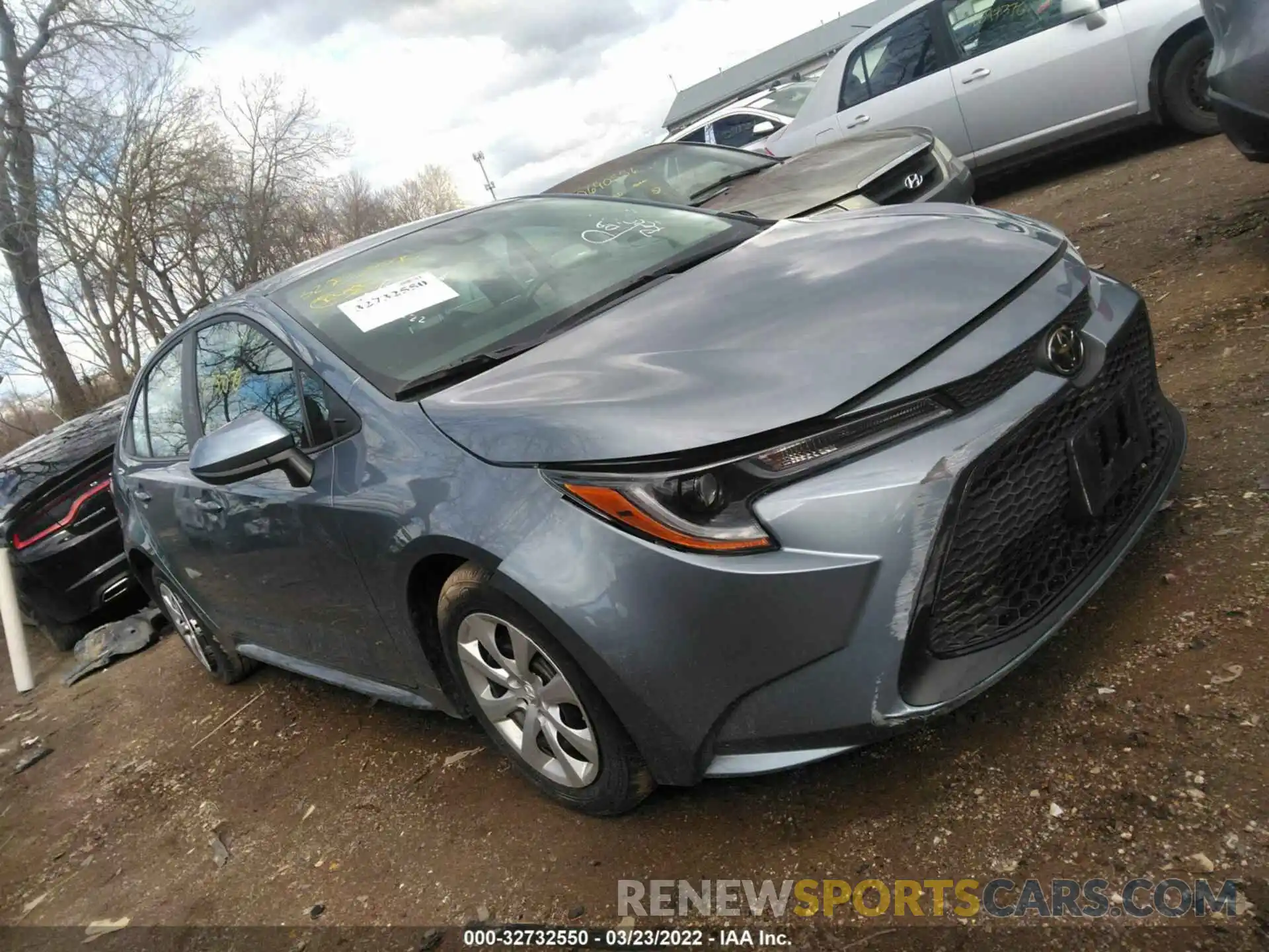 1 Photograph of a damaged car 5YFEPMAE6NP274660 TOYOTA COROLLA 2022