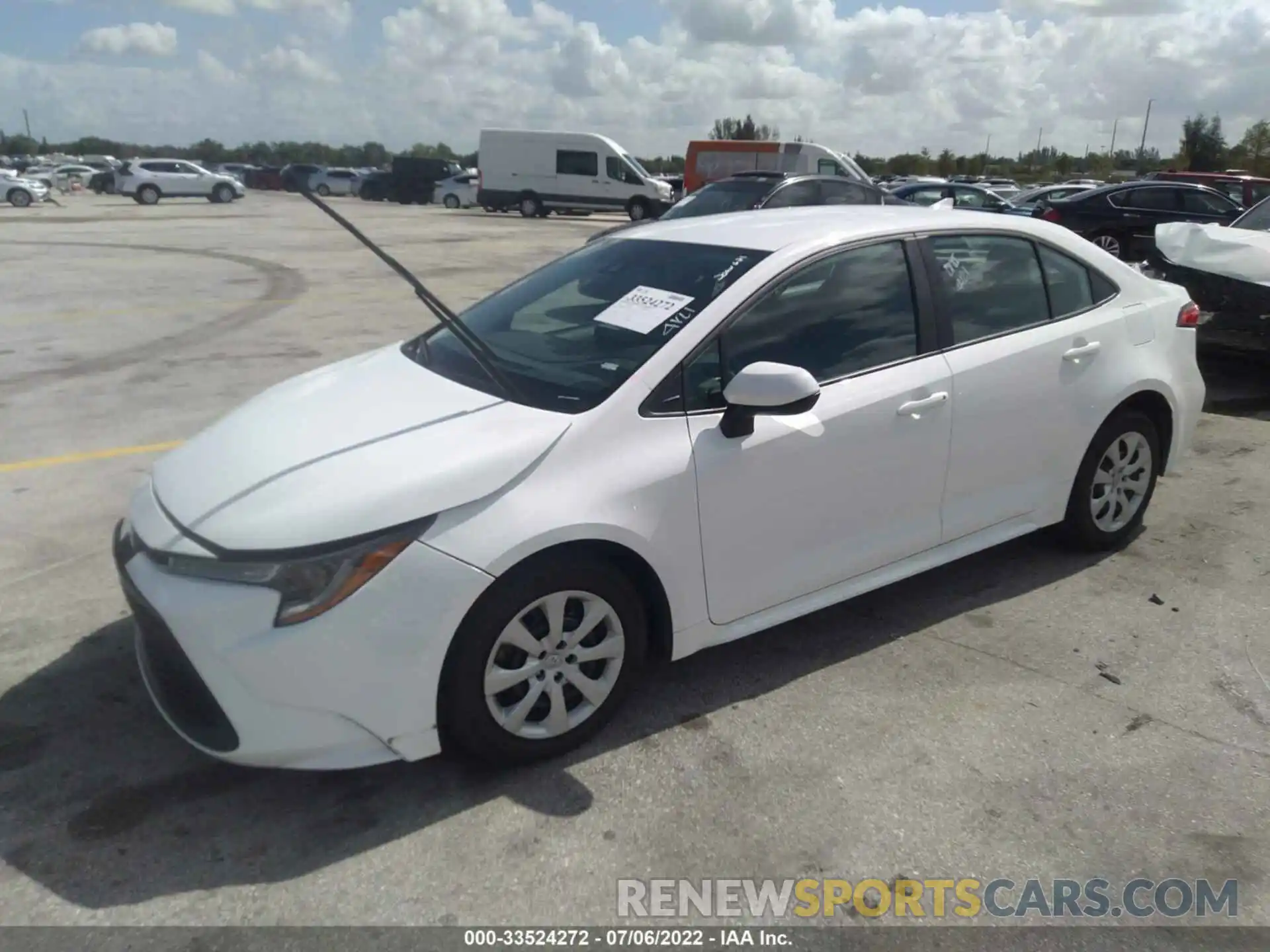 2 Photograph of a damaged car 5YFEPMAE6NP274934 TOYOTA COROLLA 2022