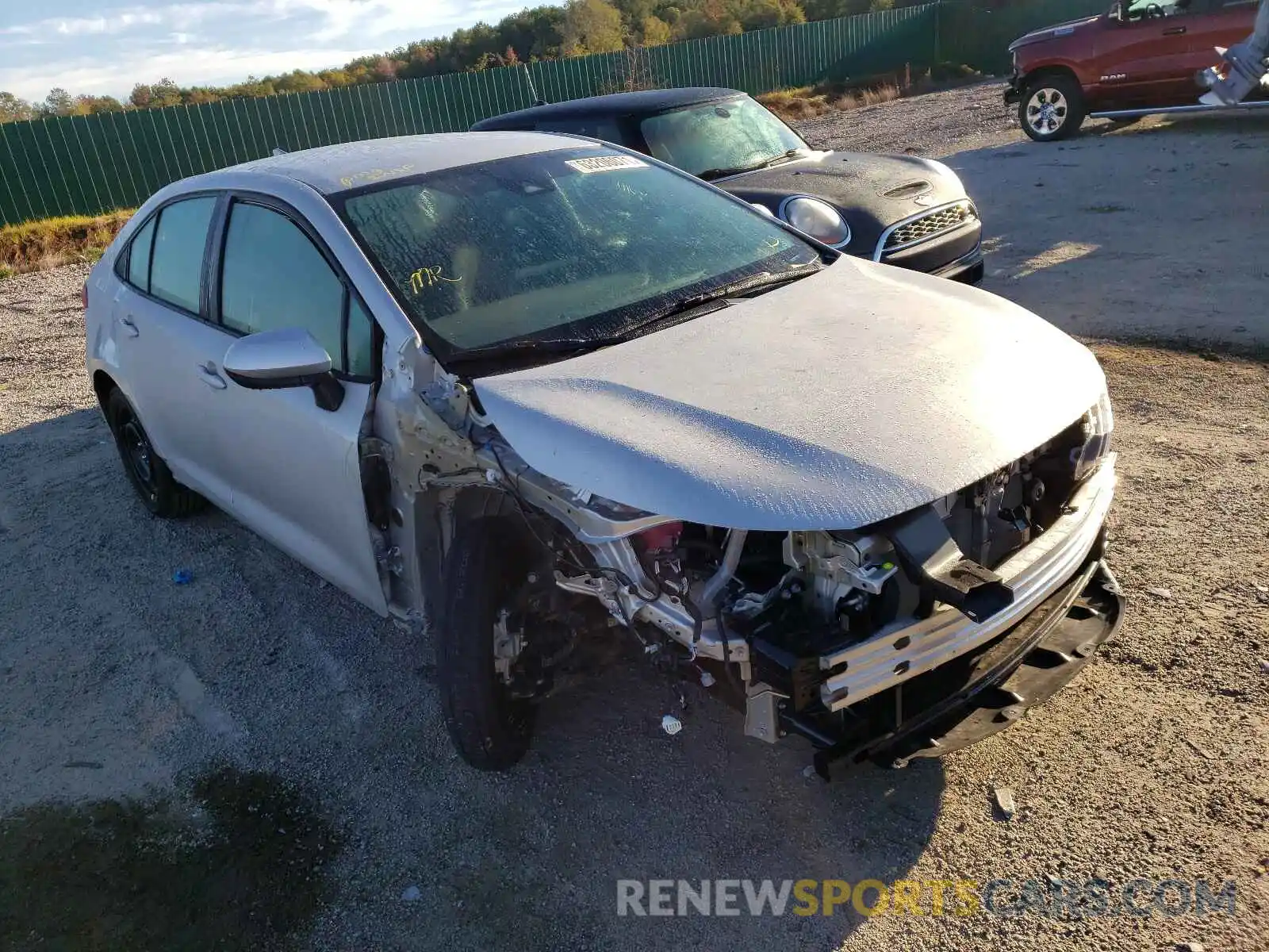 1 Photograph of a damaged car 5YFEPMAE6NP277378 TOYOTA COROLLA 2022