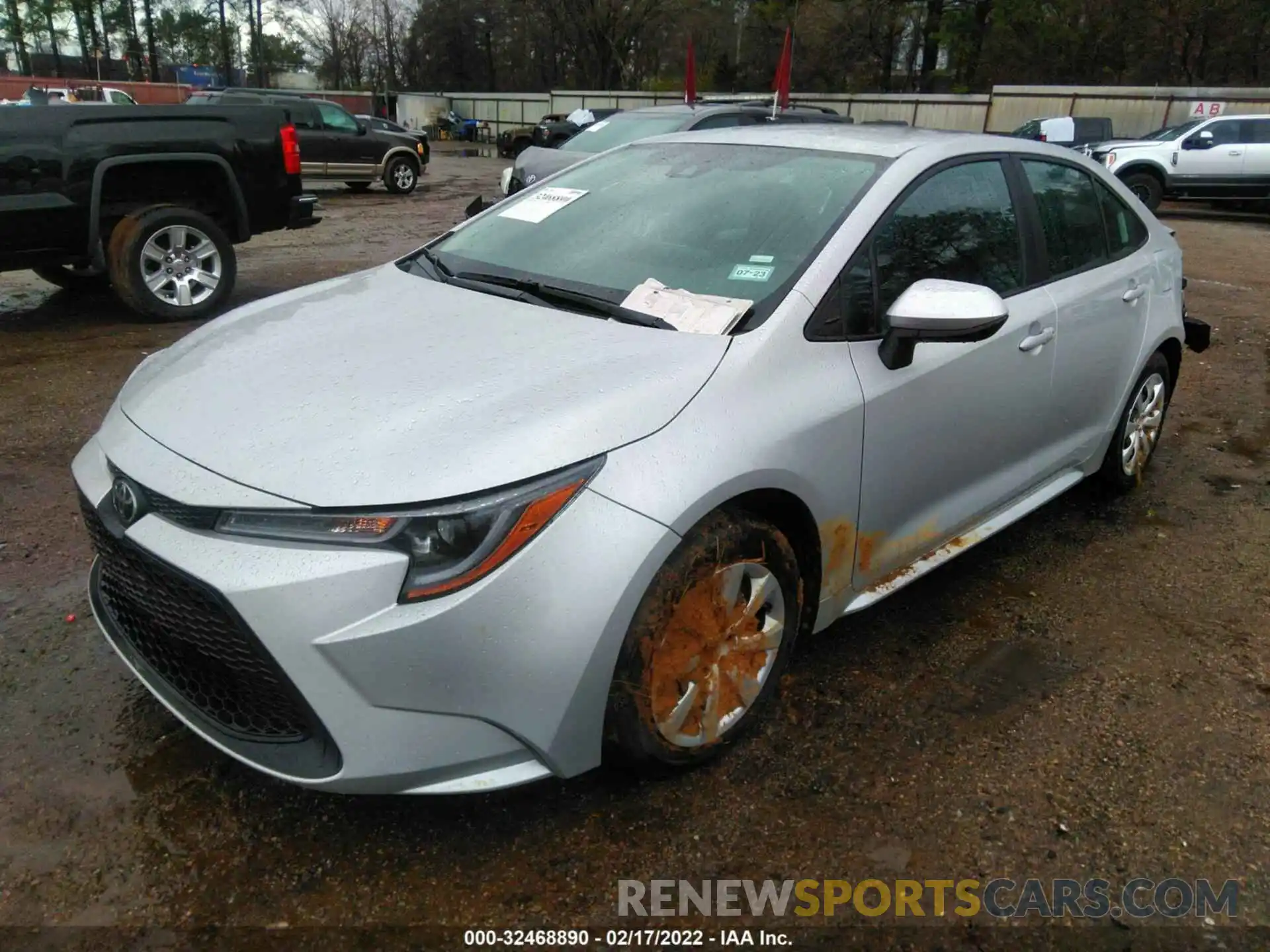 2 Photograph of a damaged car 5YFEPMAE6NP277705 TOYOTA COROLLA 2022