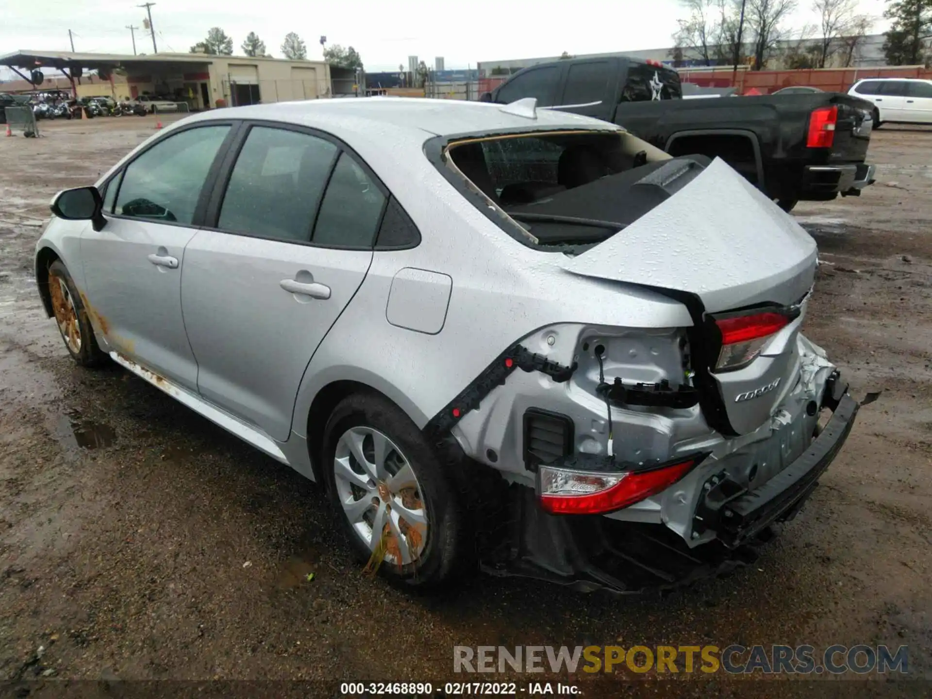 3 Photograph of a damaged car 5YFEPMAE6NP277705 TOYOTA COROLLA 2022