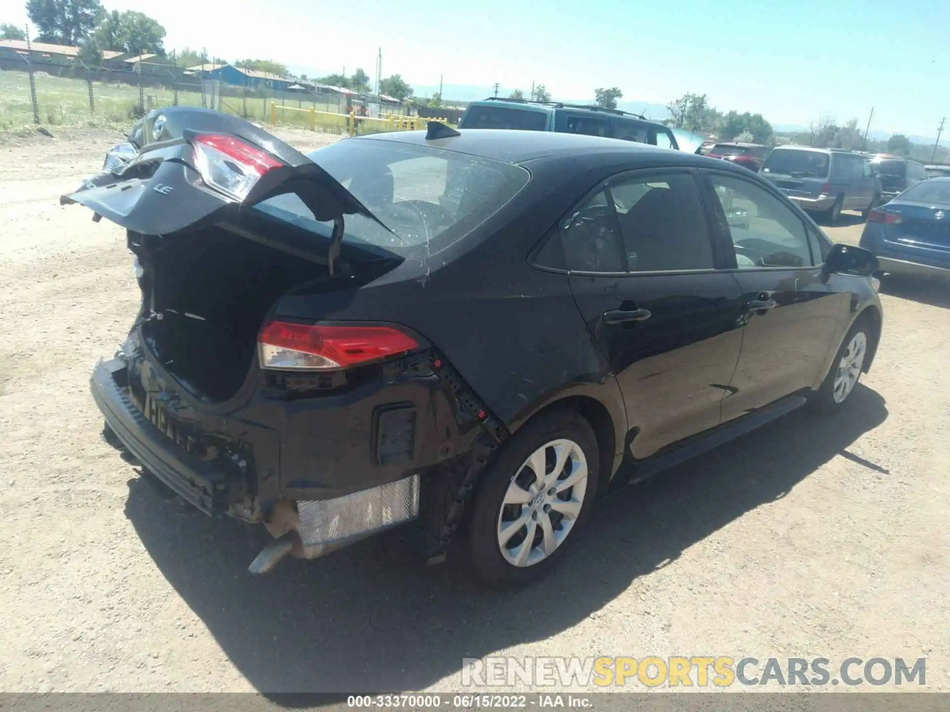 4 Photograph of a damaged car 5YFEPMAE6NP280636 TOYOTA COROLLA 2022