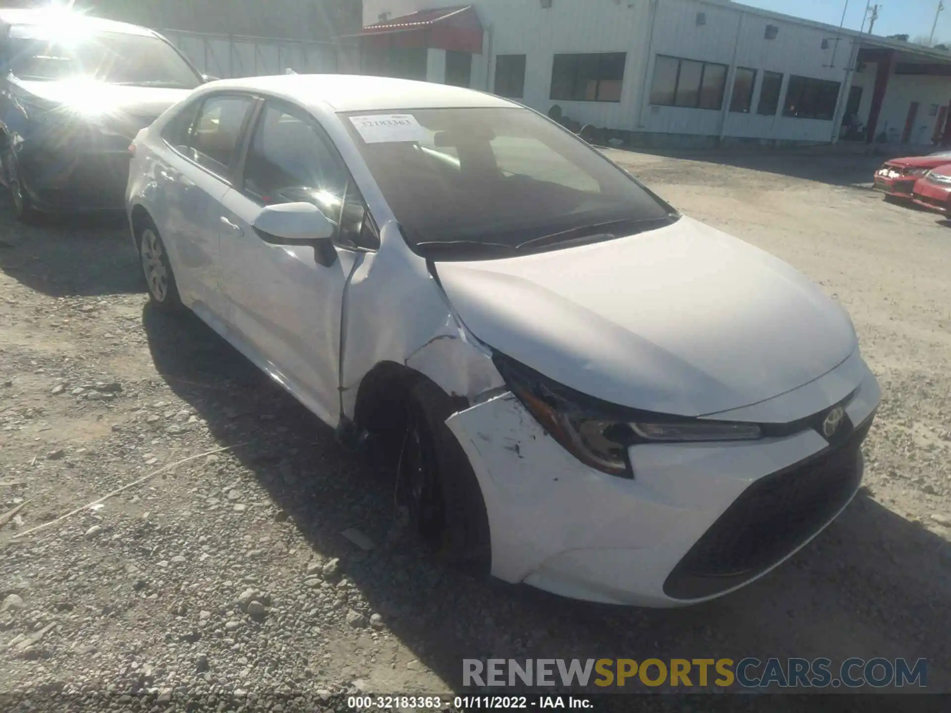 1 Photograph of a damaged car 5YFEPMAE6NP282726 TOYOTA COROLLA 2022