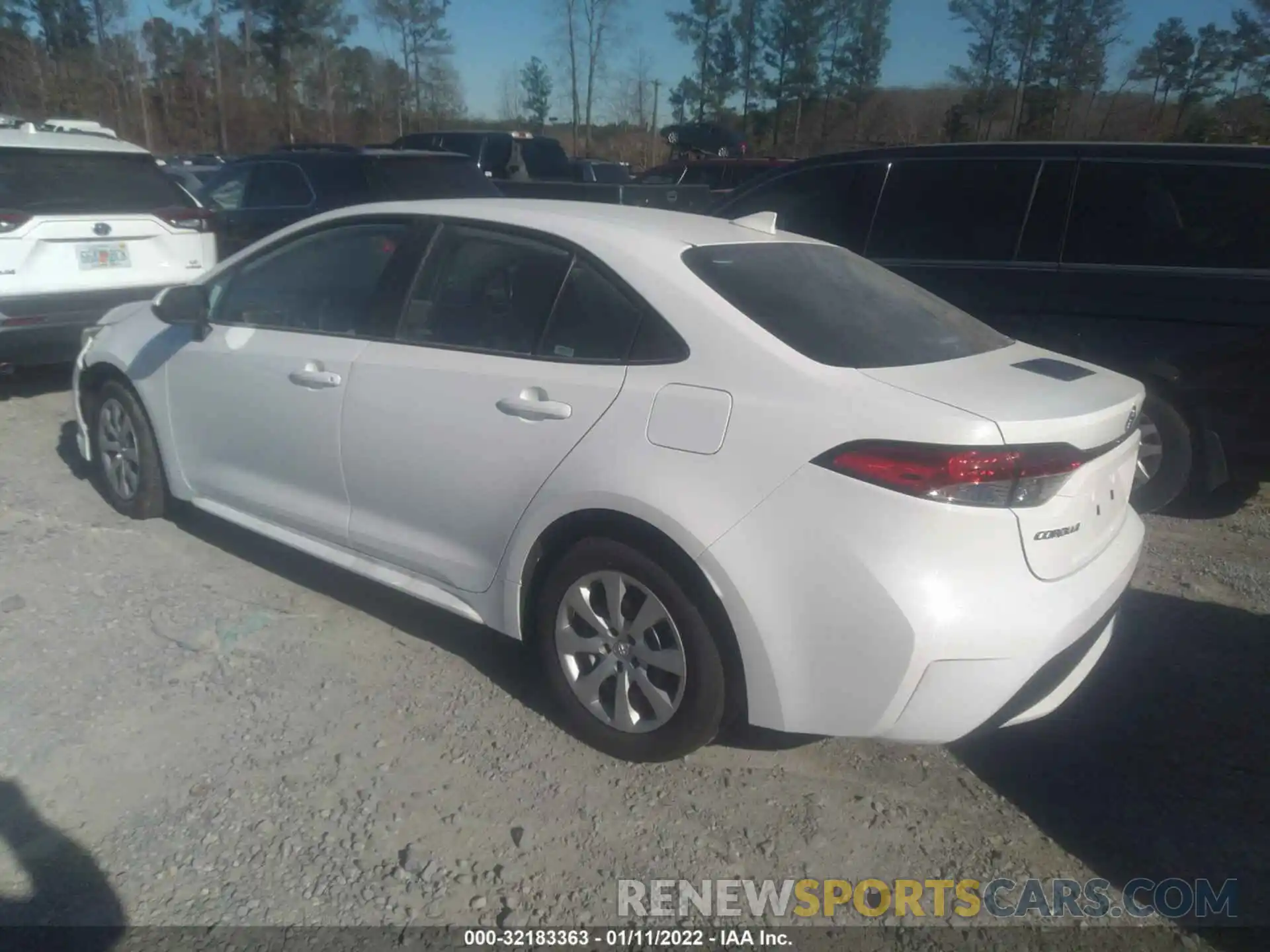 3 Photograph of a damaged car 5YFEPMAE6NP282726 TOYOTA COROLLA 2022