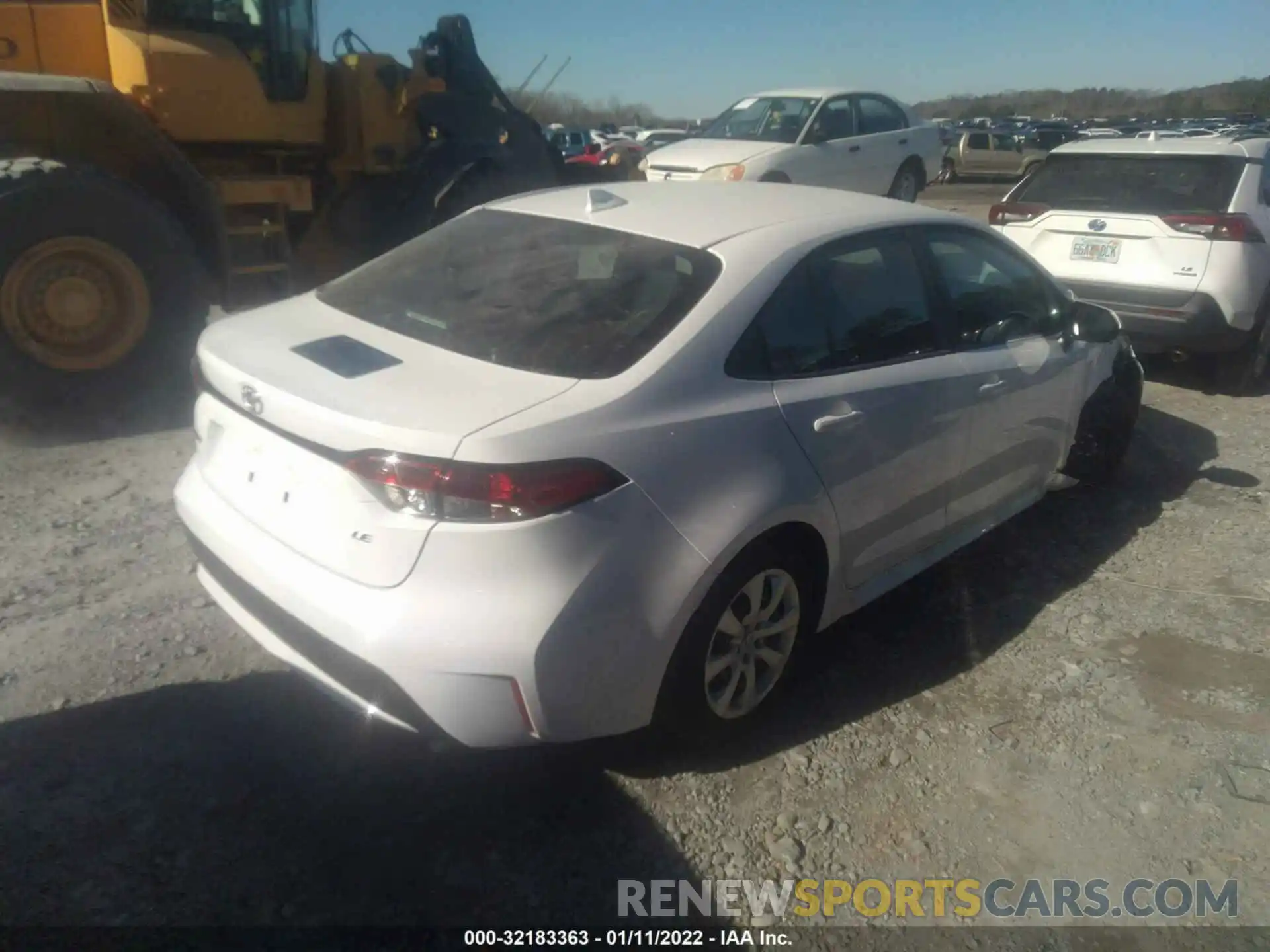 4 Photograph of a damaged car 5YFEPMAE6NP282726 TOYOTA COROLLA 2022