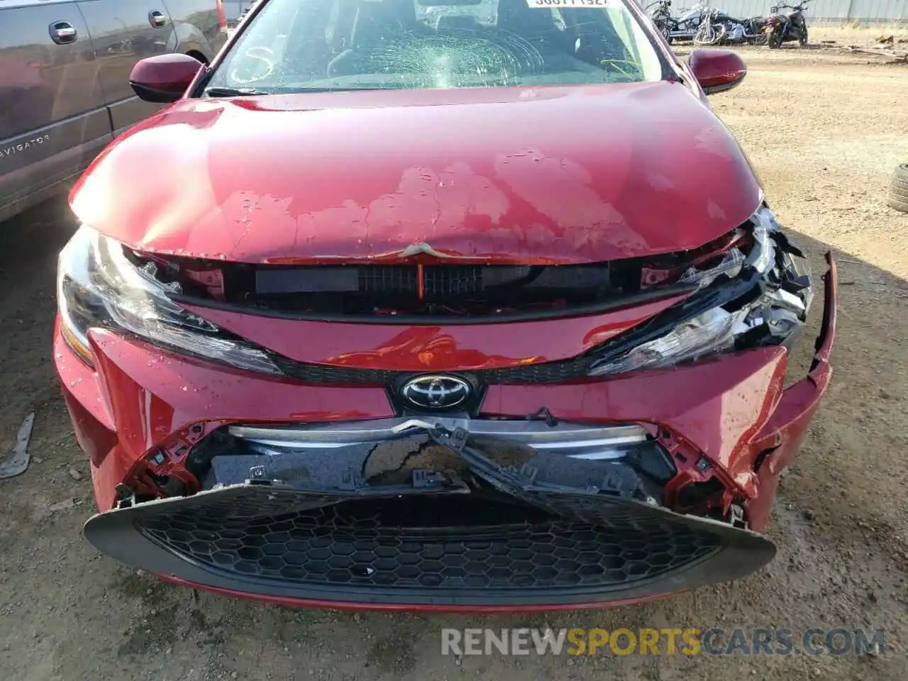 9 Photograph of a damaged car 5YFEPMAE6NP284055 TOYOTA COROLLA 2022