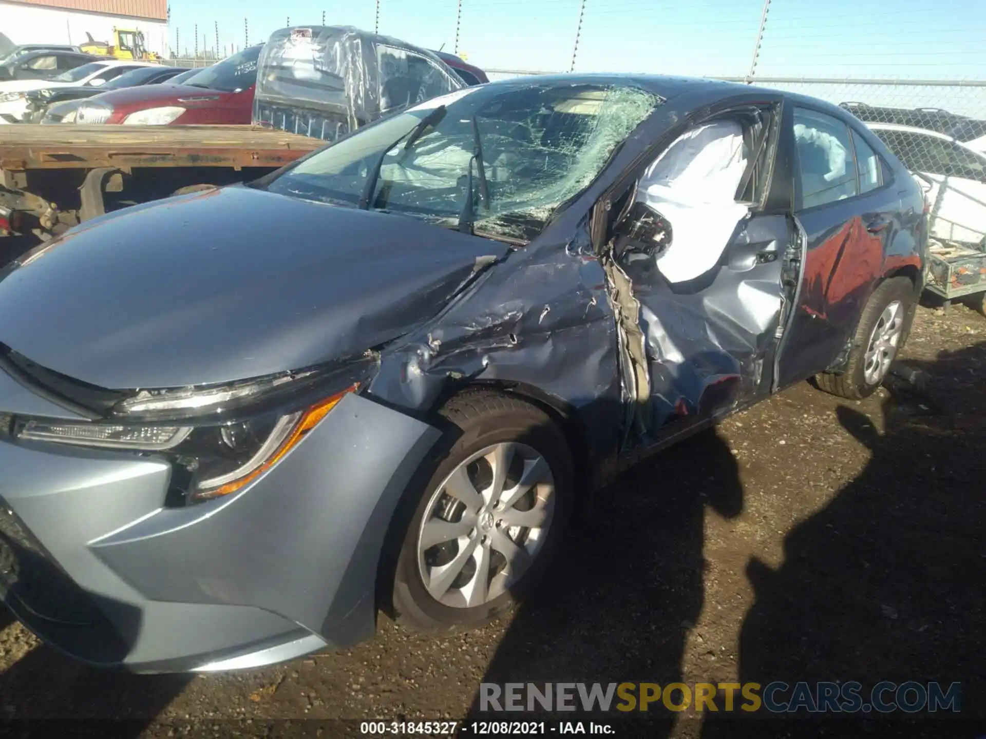 6 Photograph of a damaged car 5YFEPMAE6NP285142 TOYOTA COROLLA 2022