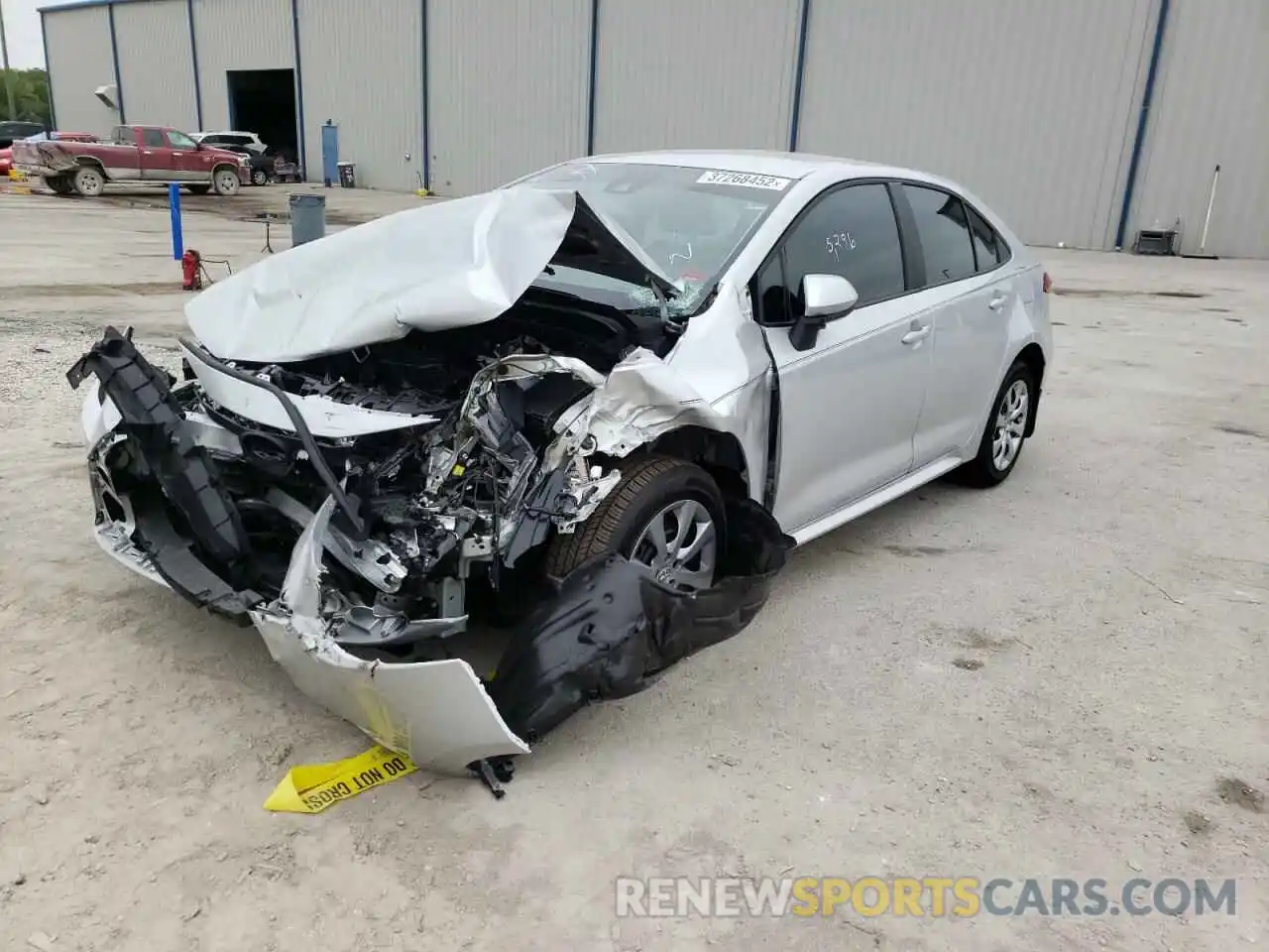 2 Photograph of a damaged car 5YFEPMAE6NP293810 TOYOTA COROLLA 2022