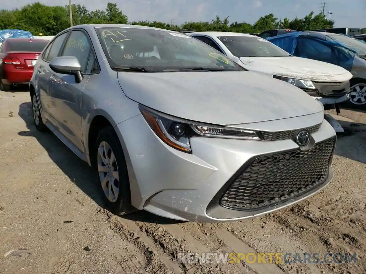 1 Photograph of a damaged car 5YFEPMAE6NP294908 TOYOTA COROLLA 2022