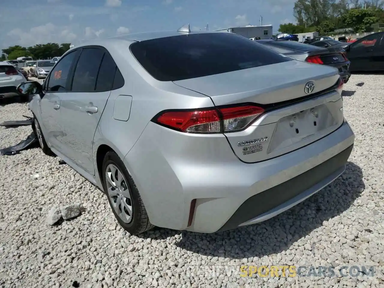 3 Photograph of a damaged car 5YFEPMAE6NP297839 TOYOTA COROLLA 2022