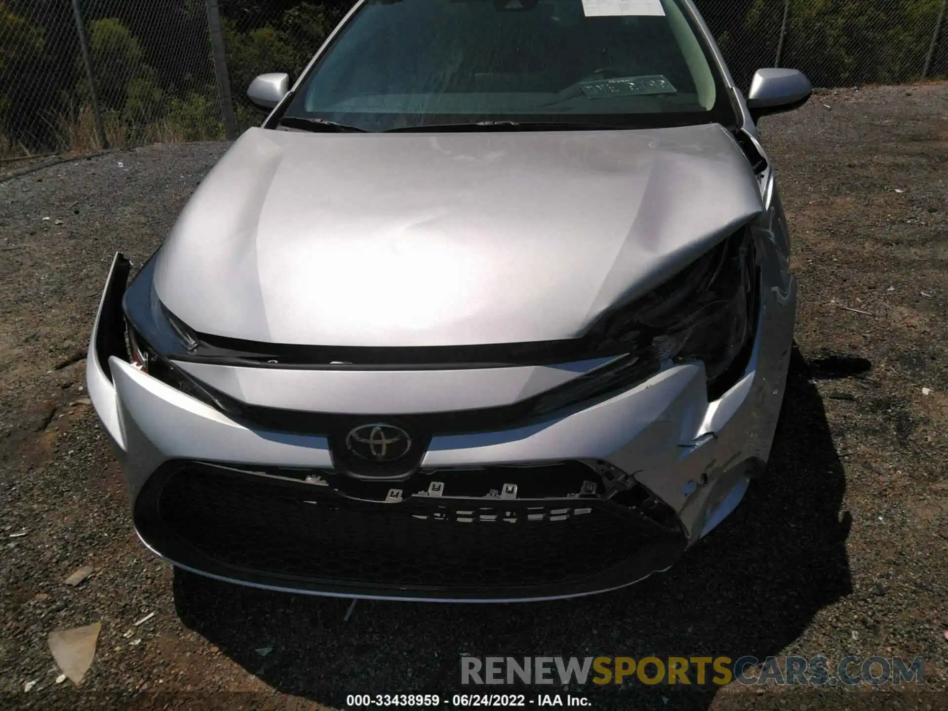 6 Photograph of a damaged car 5YFEPMAE6NP298568 TOYOTA COROLLA 2022