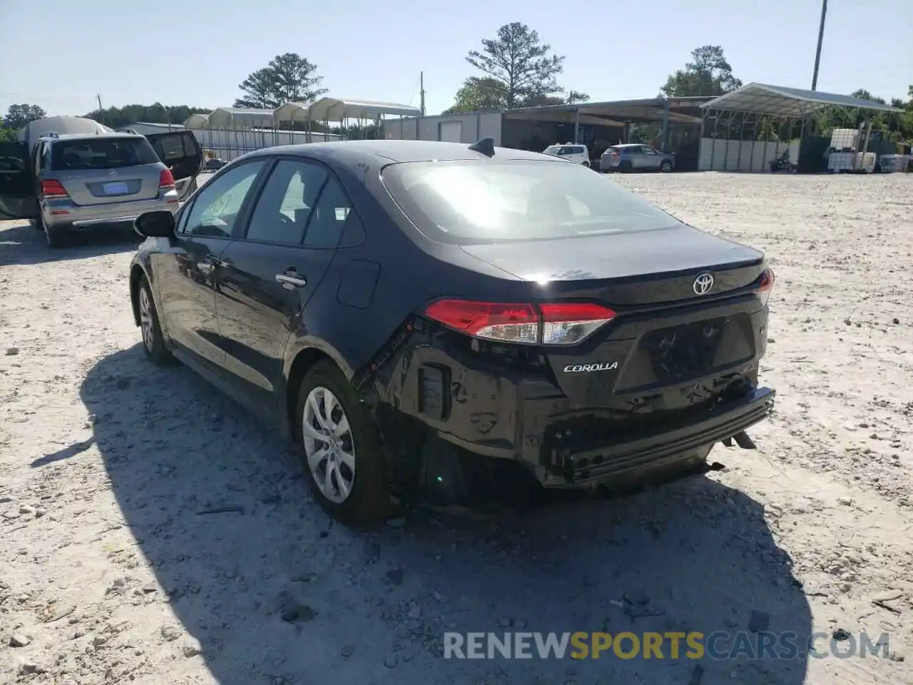 3 Photograph of a damaged car 5YFEPMAE6NP305096 TOYOTA COROLLA 2022