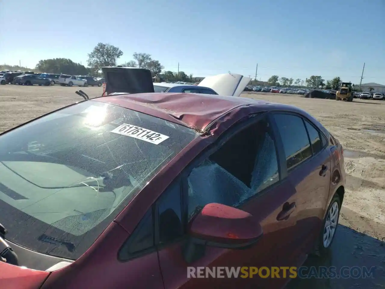 9 Photograph of a damaged car 5YFEPMAE6NP306104 TOYOTA COROLLA 2022