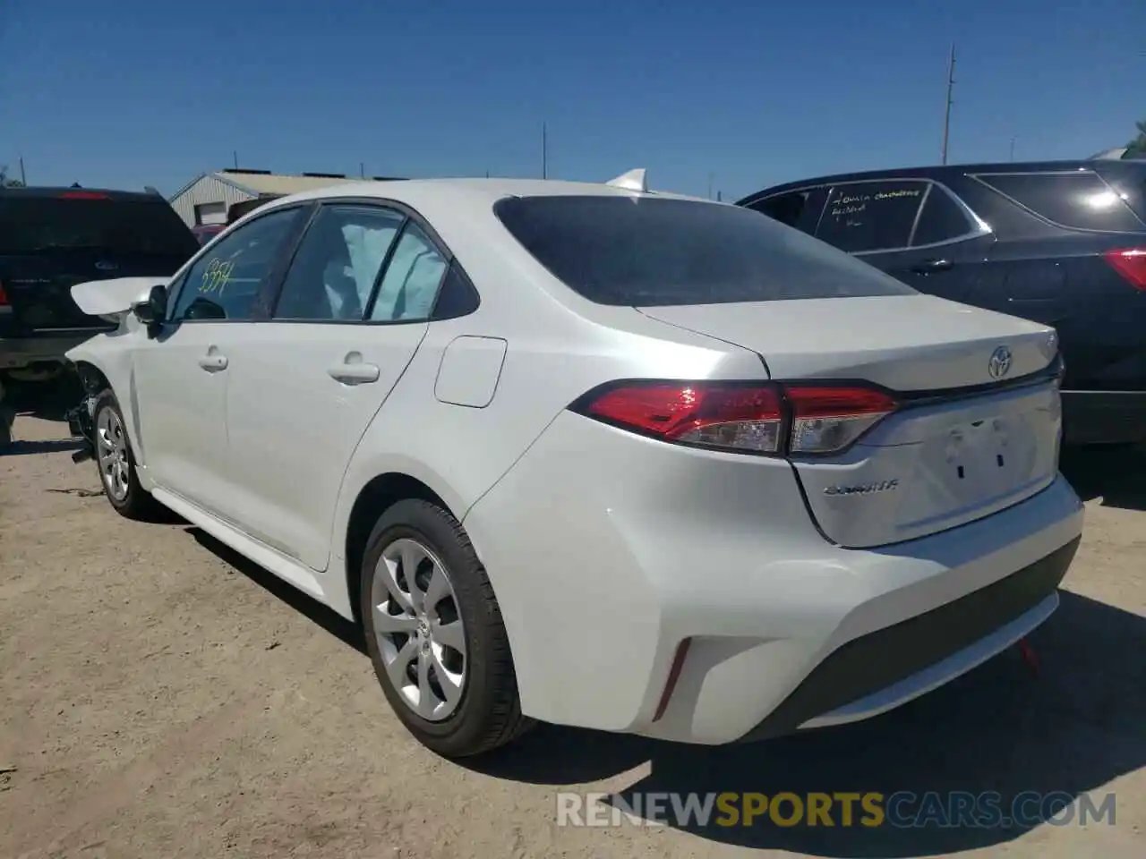 3 Photograph of a damaged car 5YFEPMAE6NP306667 TOYOTA COROLLA 2022