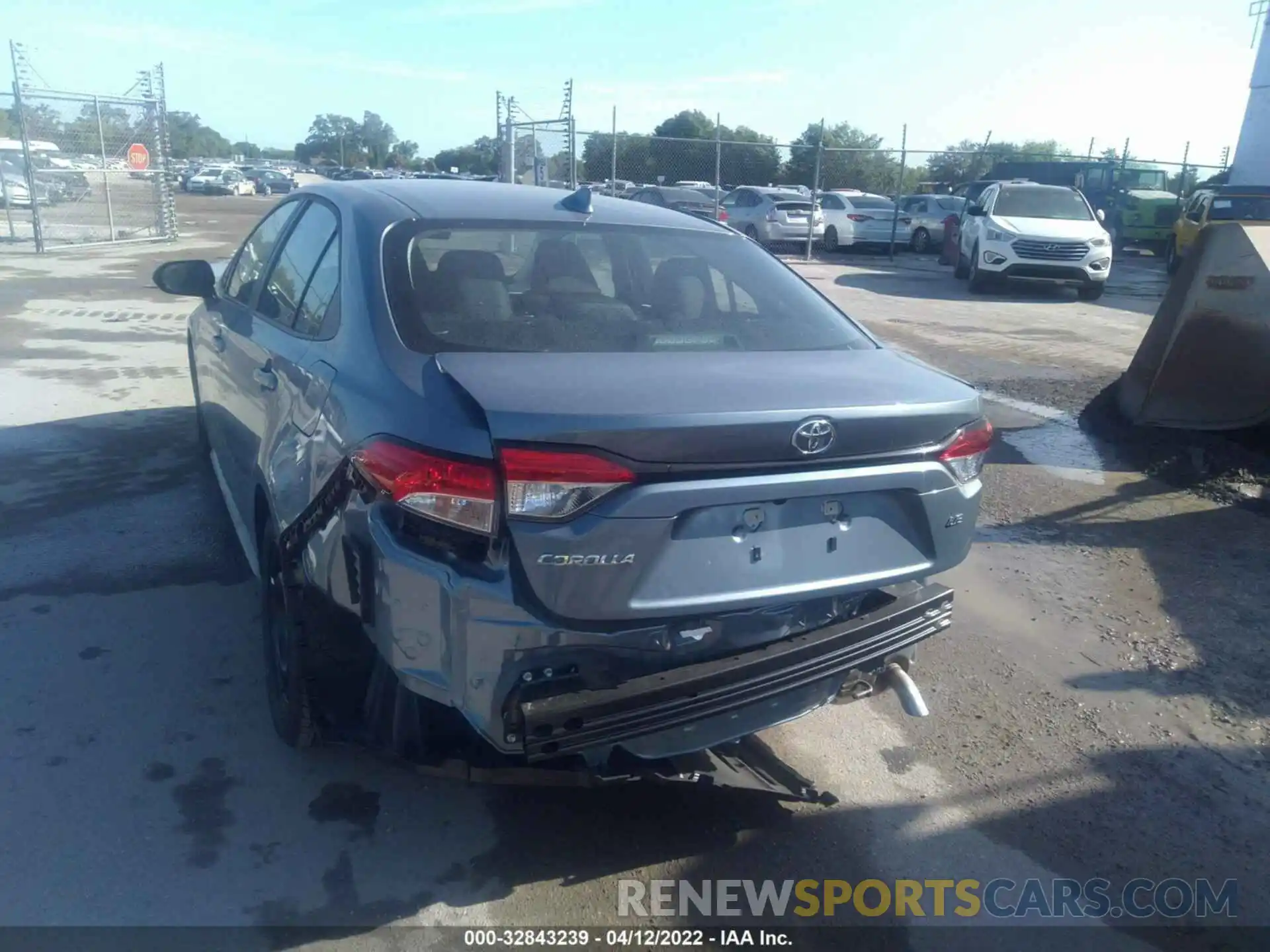 6 Photograph of a damaged car 5YFEPMAE6NP307611 TOYOTA COROLLA 2022