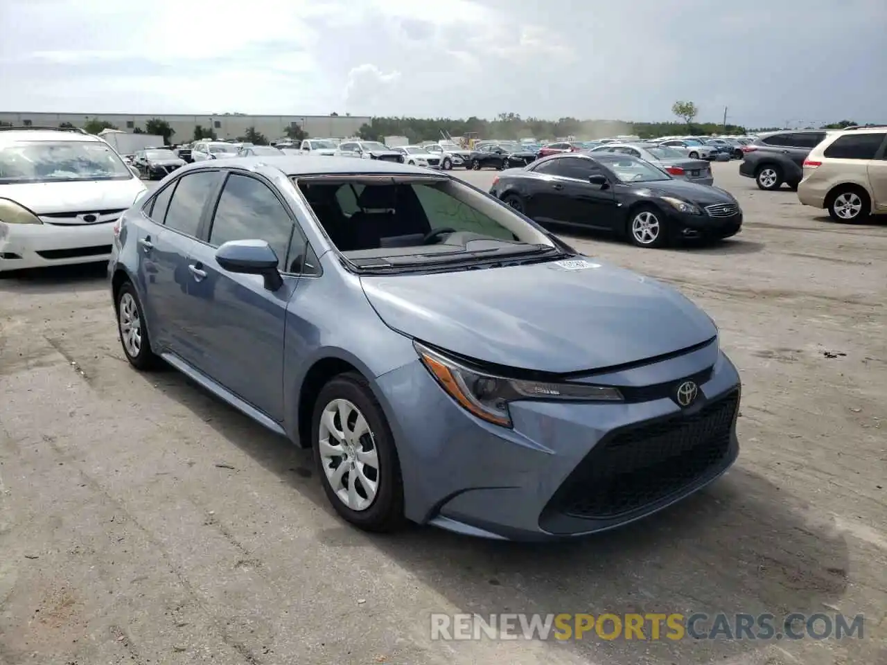 1 Photograph of a damaged car 5YFEPMAE6NP307947 TOYOTA COROLLA 2022