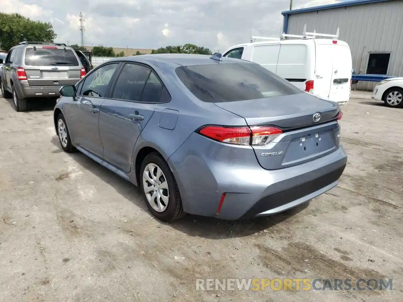 3 Photograph of a damaged car 5YFEPMAE6NP307947 TOYOTA COROLLA 2022