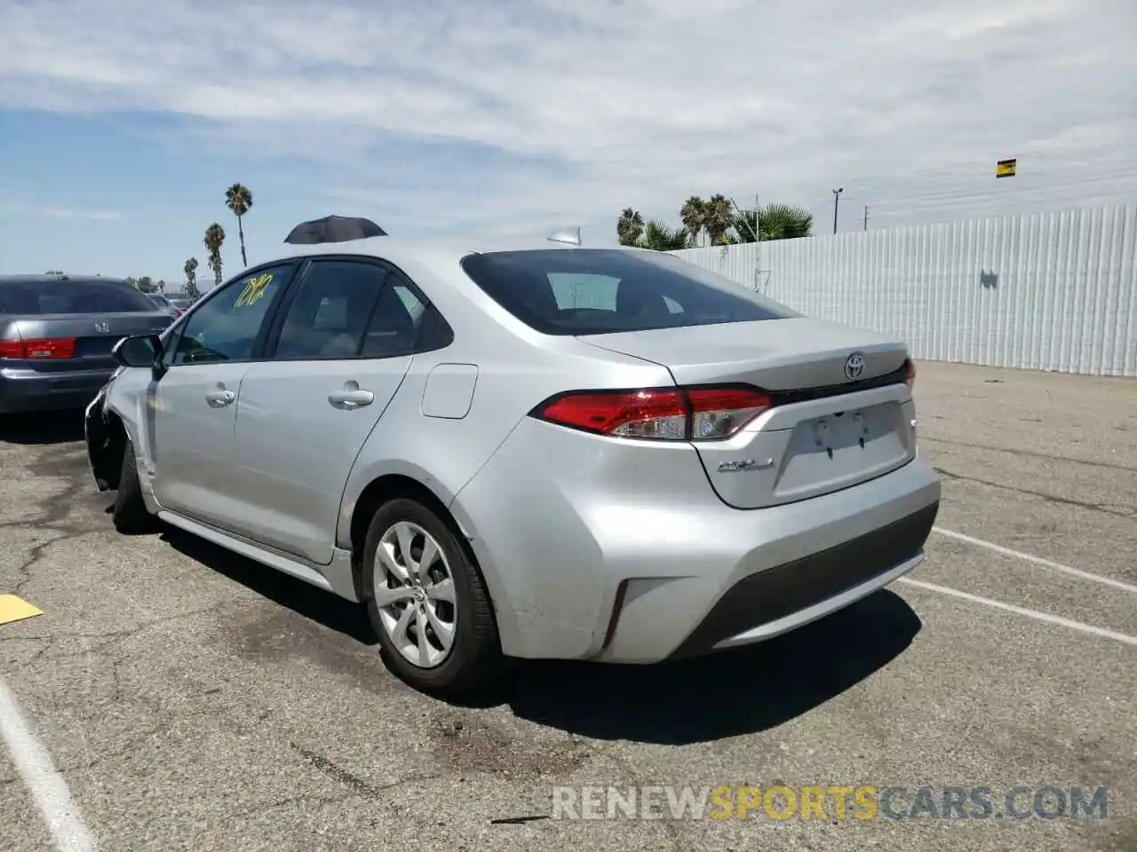 3 Photograph of a damaged car 5YFEPMAE6NP317572 TOYOTA COROLLA 2022