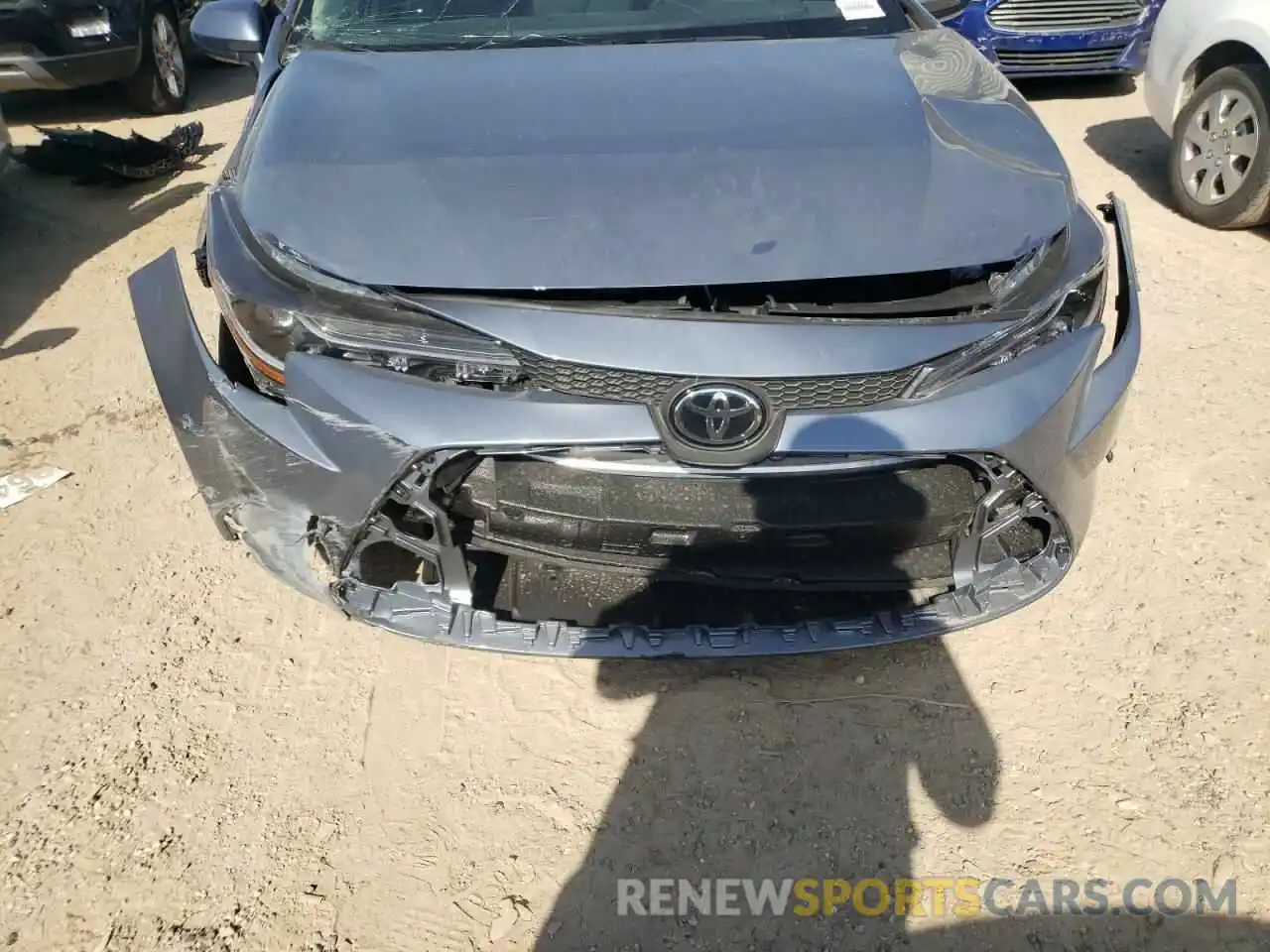 9 Photograph of a damaged car 5YFEPMAE6NP318835 TOYOTA COROLLA 2022