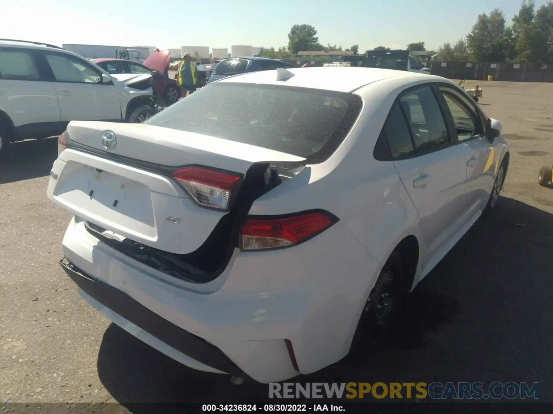 4 Photograph of a damaged car 5YFEPMAE6NP327843 TOYOTA COROLLA 2022