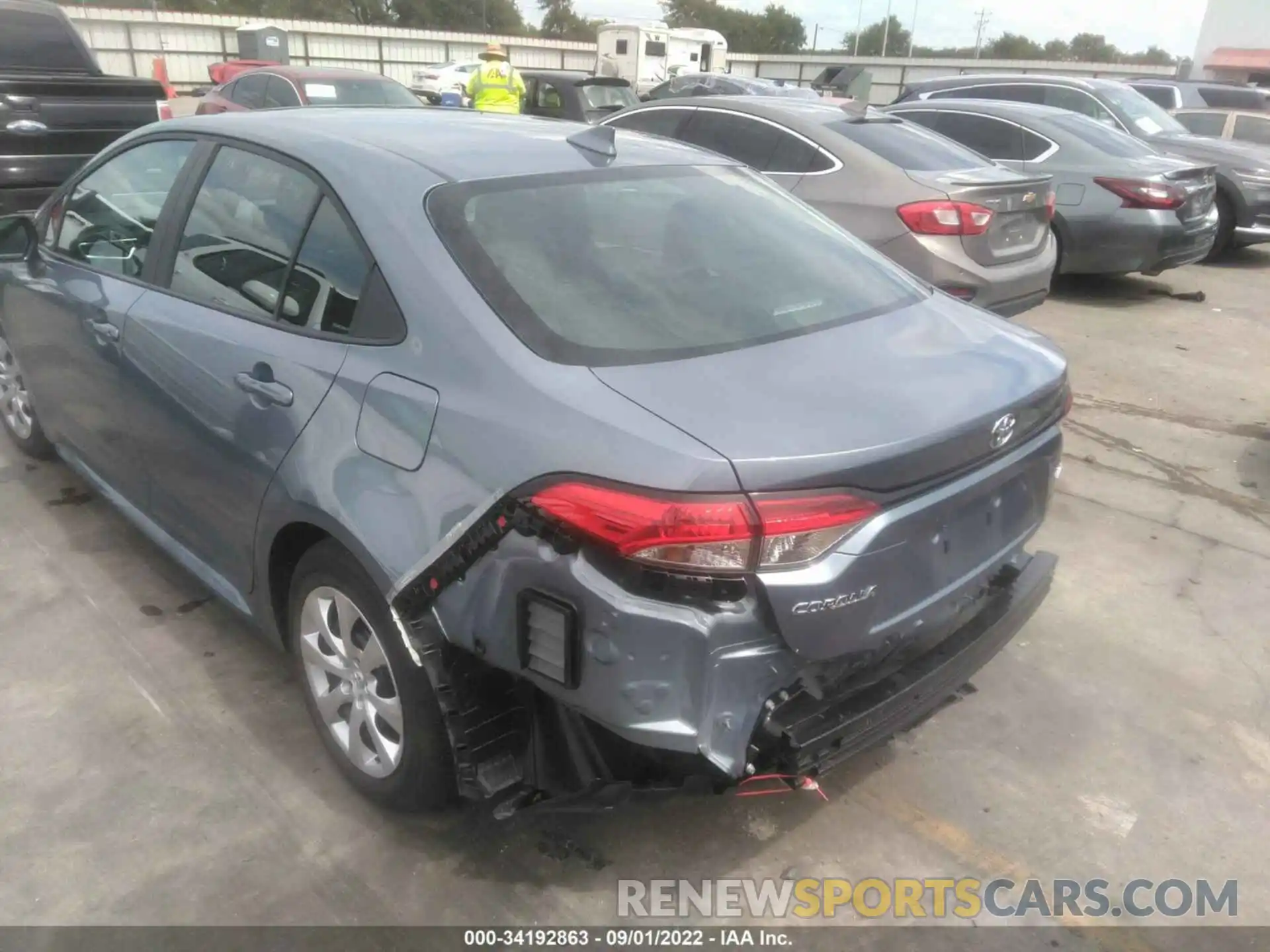 6 Photograph of a damaged car 5YFEPMAE6NP342438 TOYOTA COROLLA 2022