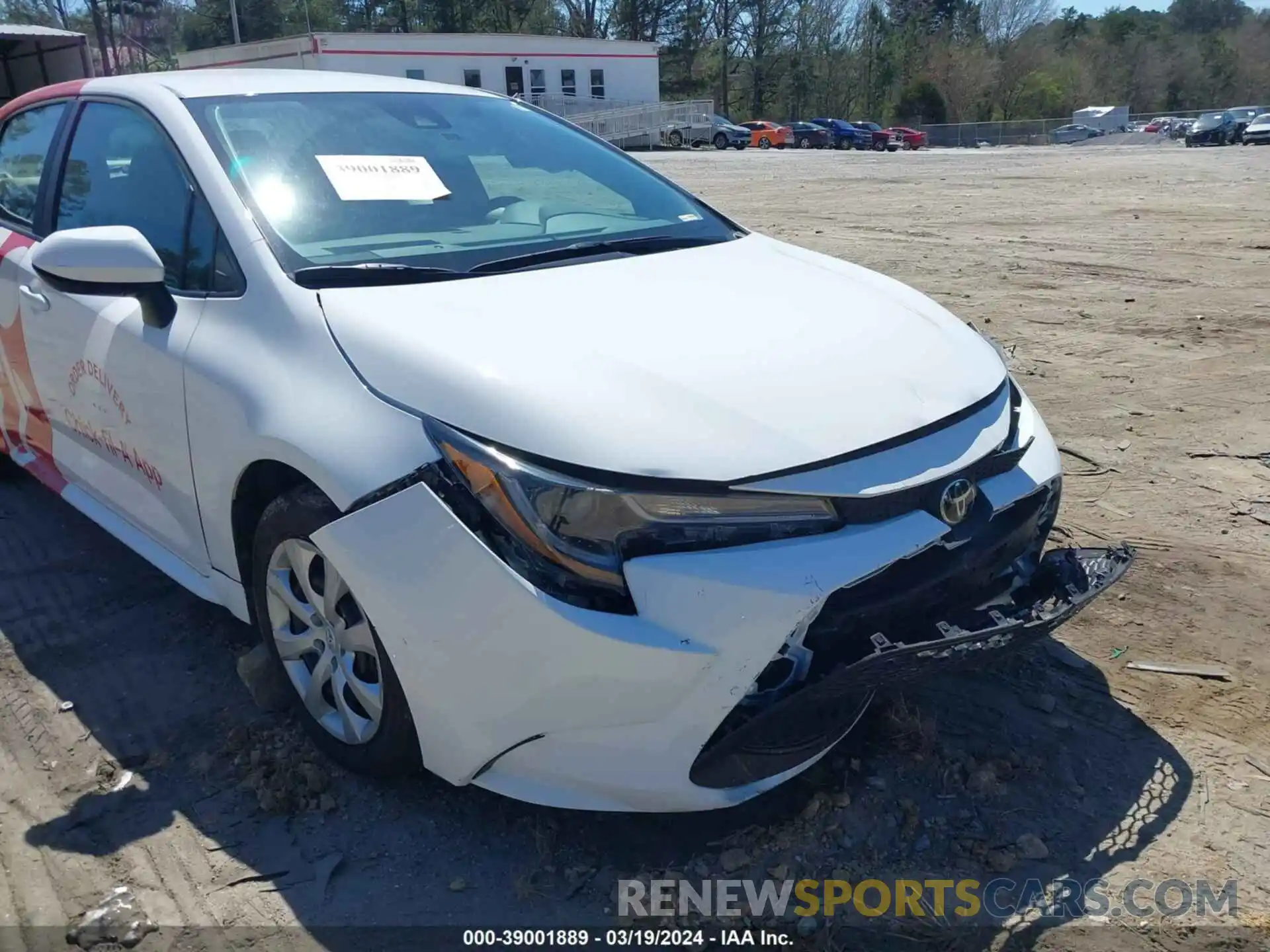 6 Photograph of a damaged car 5YFEPMAE6NP362348 TOYOTA COROLLA 2022