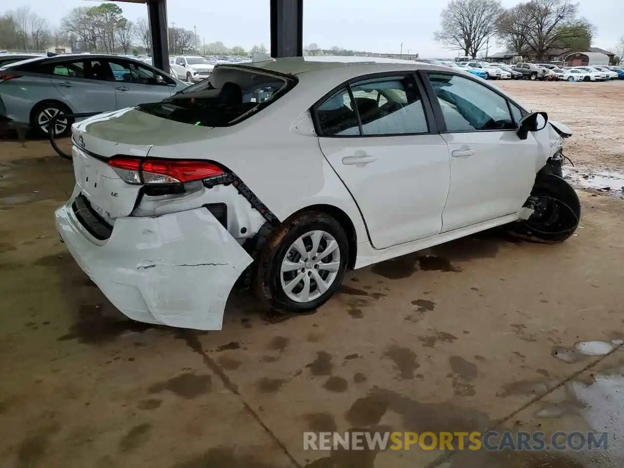 3 Photograph of a damaged car 5YFEPMAE6NP375679 TOYOTA COROLLA 2022