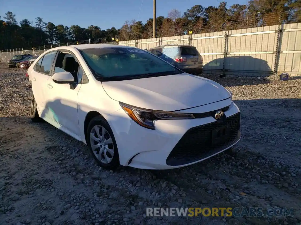 1 Photograph of a damaged car 5YFEPMAE7NP272061 TOYOTA COROLLA 2022