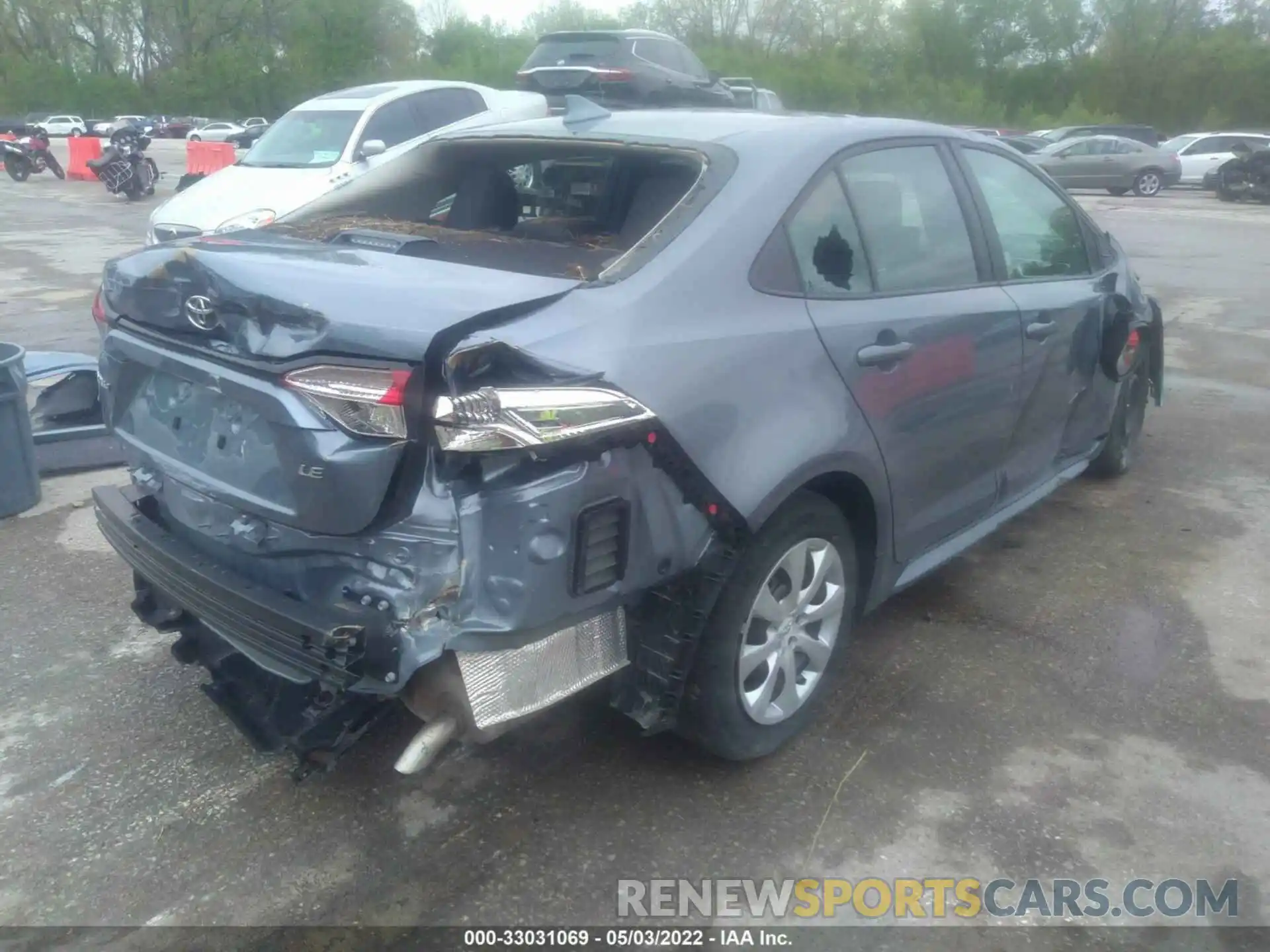 4 Photograph of a damaged car 5YFEPMAE7NP273078 TOYOTA COROLLA 2022