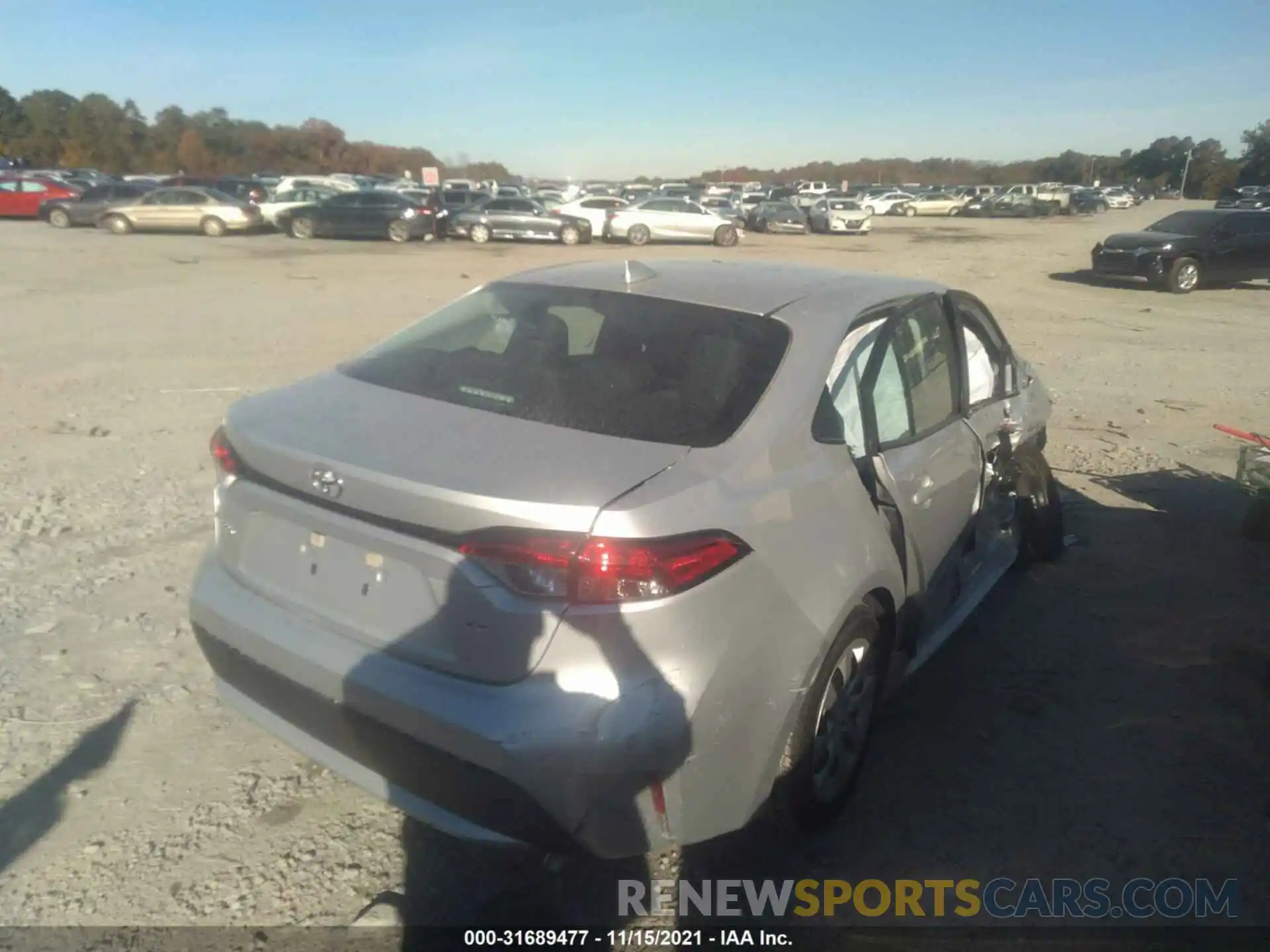 4 Photograph of a damaged car 5YFEPMAE7NP273940 TOYOTA COROLLA 2022