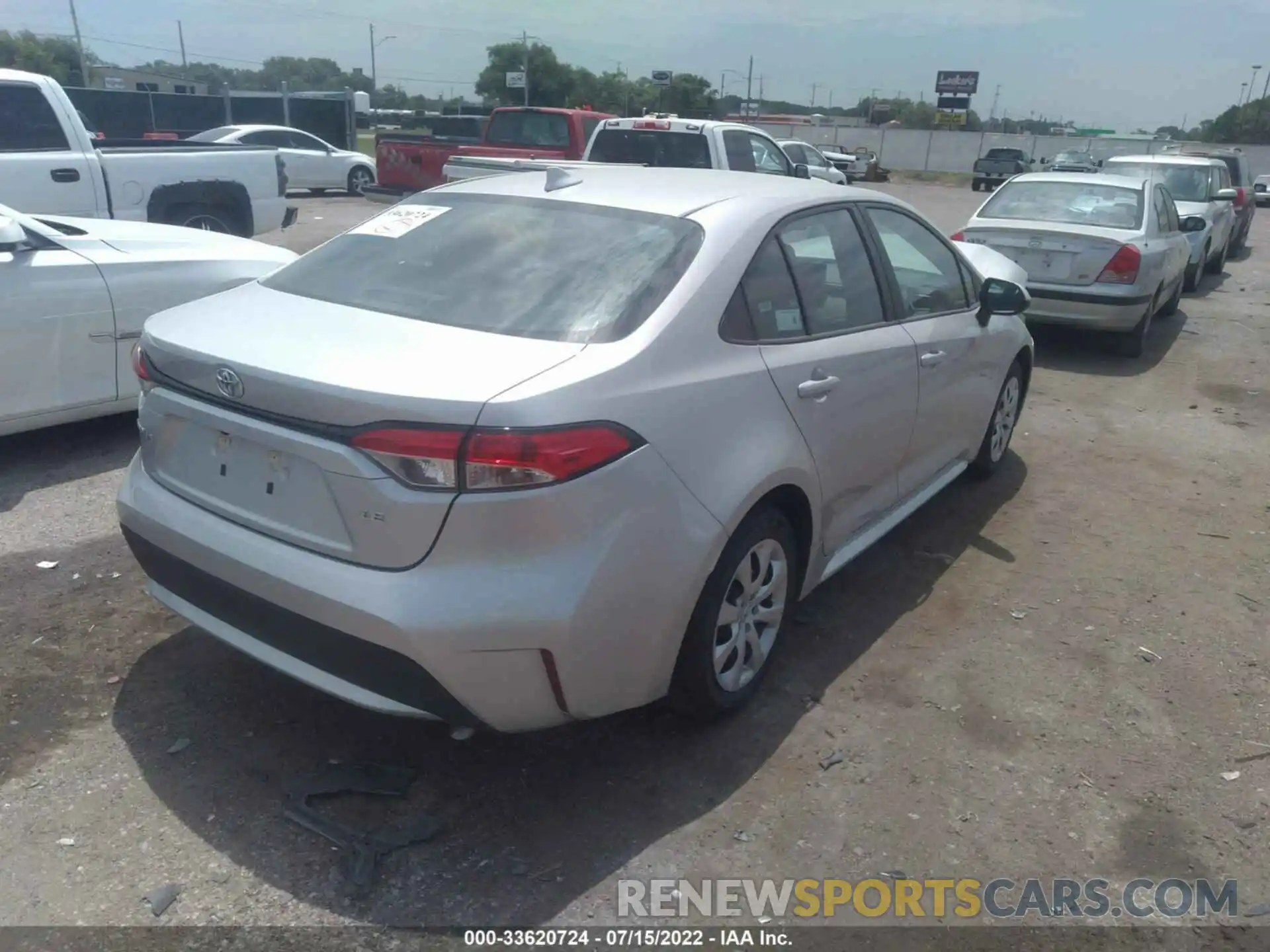 4 Photograph of a damaged car 5YFEPMAE7NP274117 TOYOTA COROLLA 2022