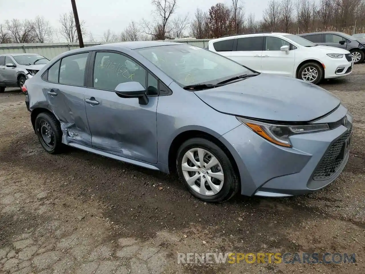 4 Photograph of a damaged car 5YFEPMAE7NP274683 TOYOTA COROLLA 2022