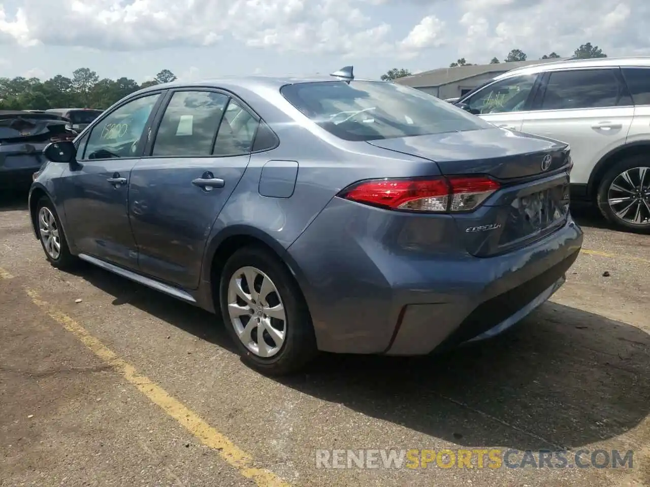 3 Photograph of a damaged car 5YFEPMAE7NP274795 TOYOTA COROLLA 2022