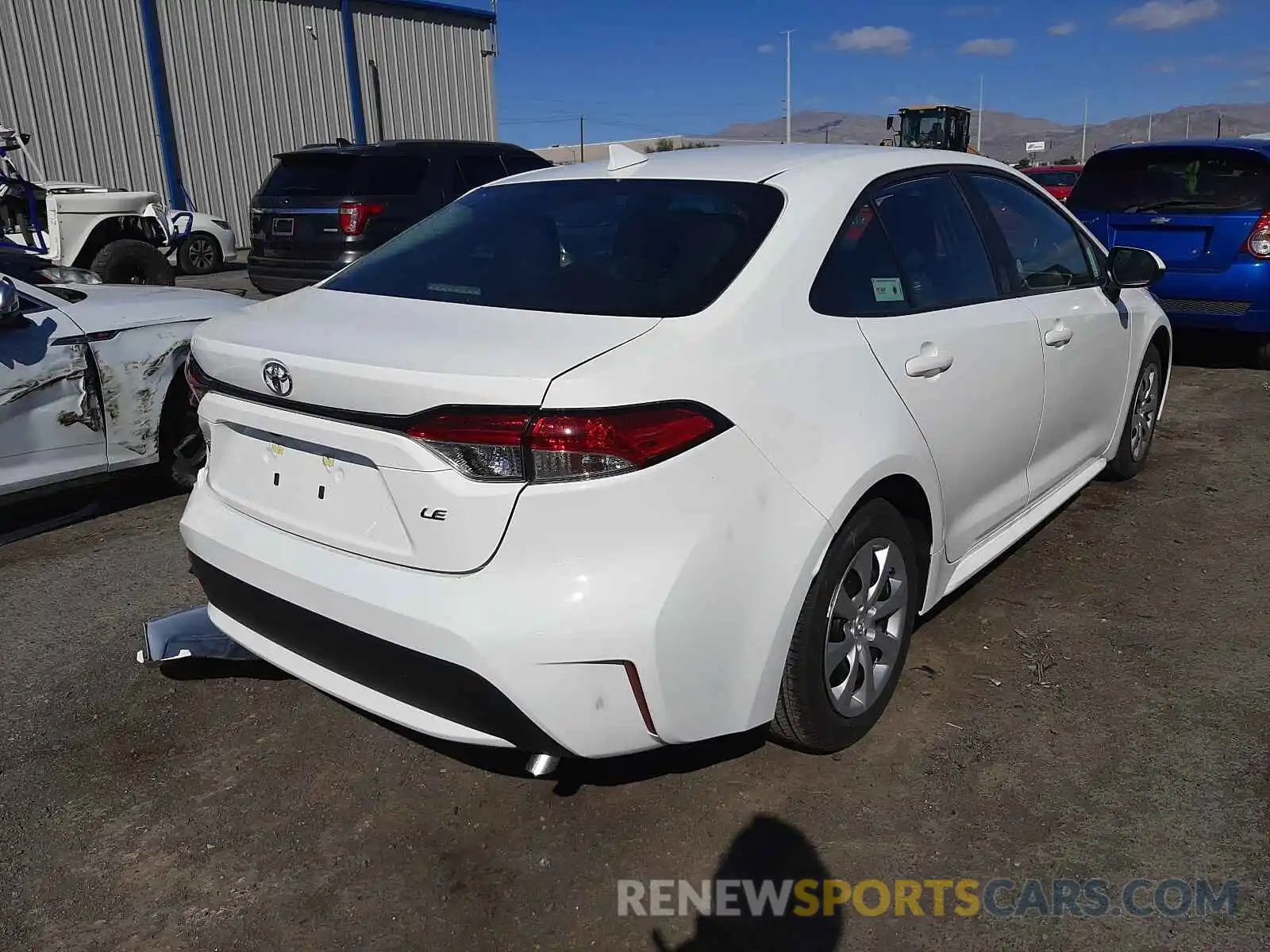 4 Photograph of a damaged car 5YFEPMAE7NP279477 TOYOTA COROLLA 2022